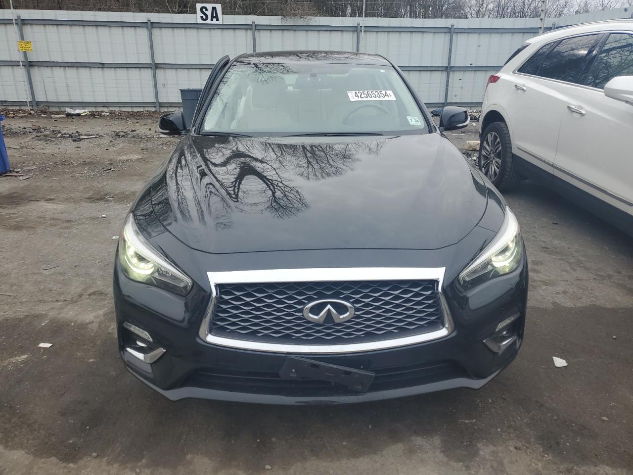 Photo 4 VIN: JN1EV7AR8KM555774 - INFINITI Q50 