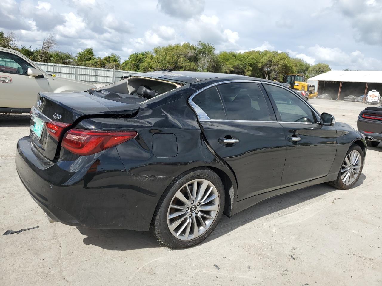 Photo 2 VIN: JN1EV7BP2PM511936 - INFINITI Q50 