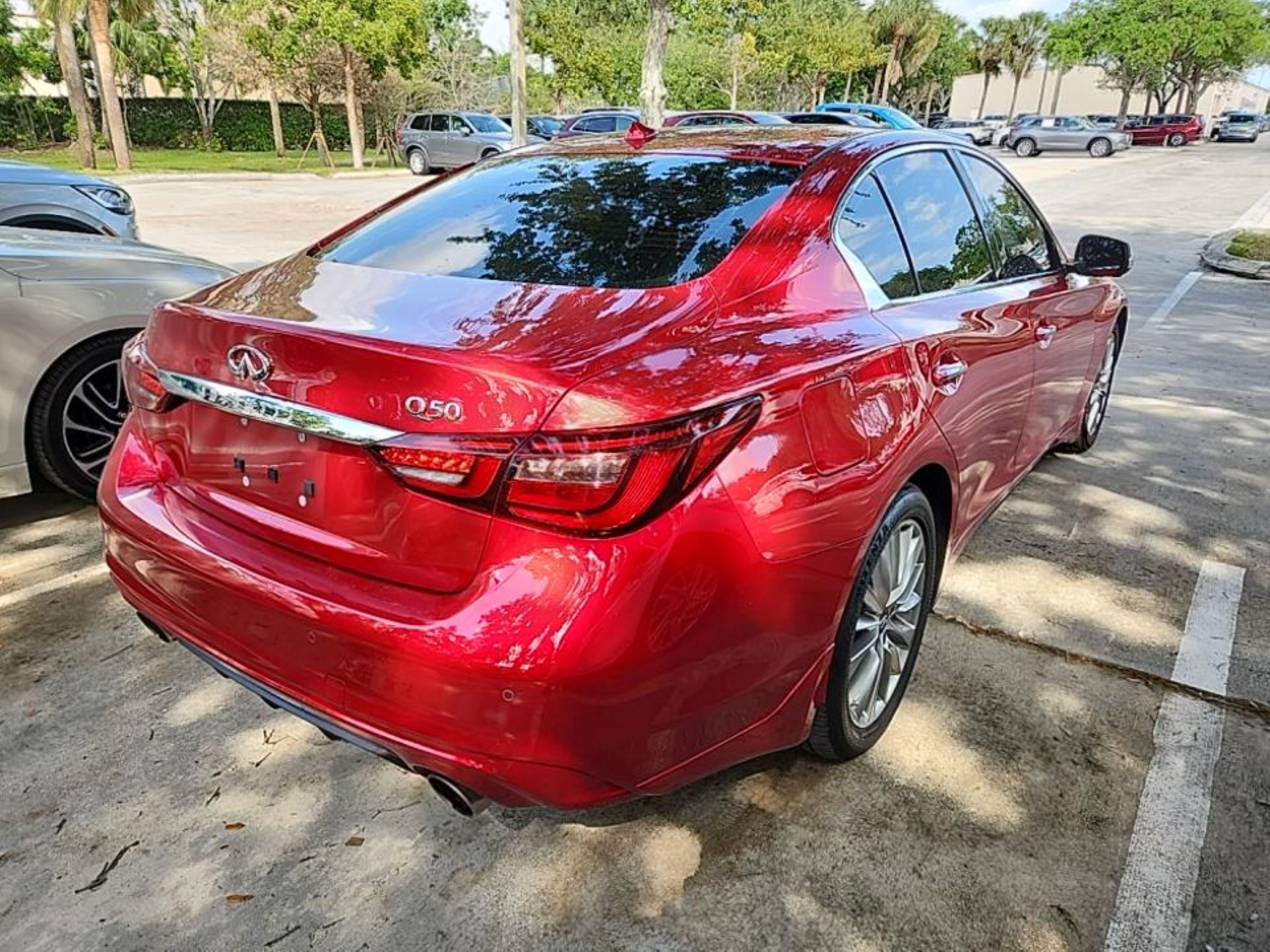 Photo 3 VIN: JN1EV7BP6MM706806 - INFINITI Q50 LUXE 