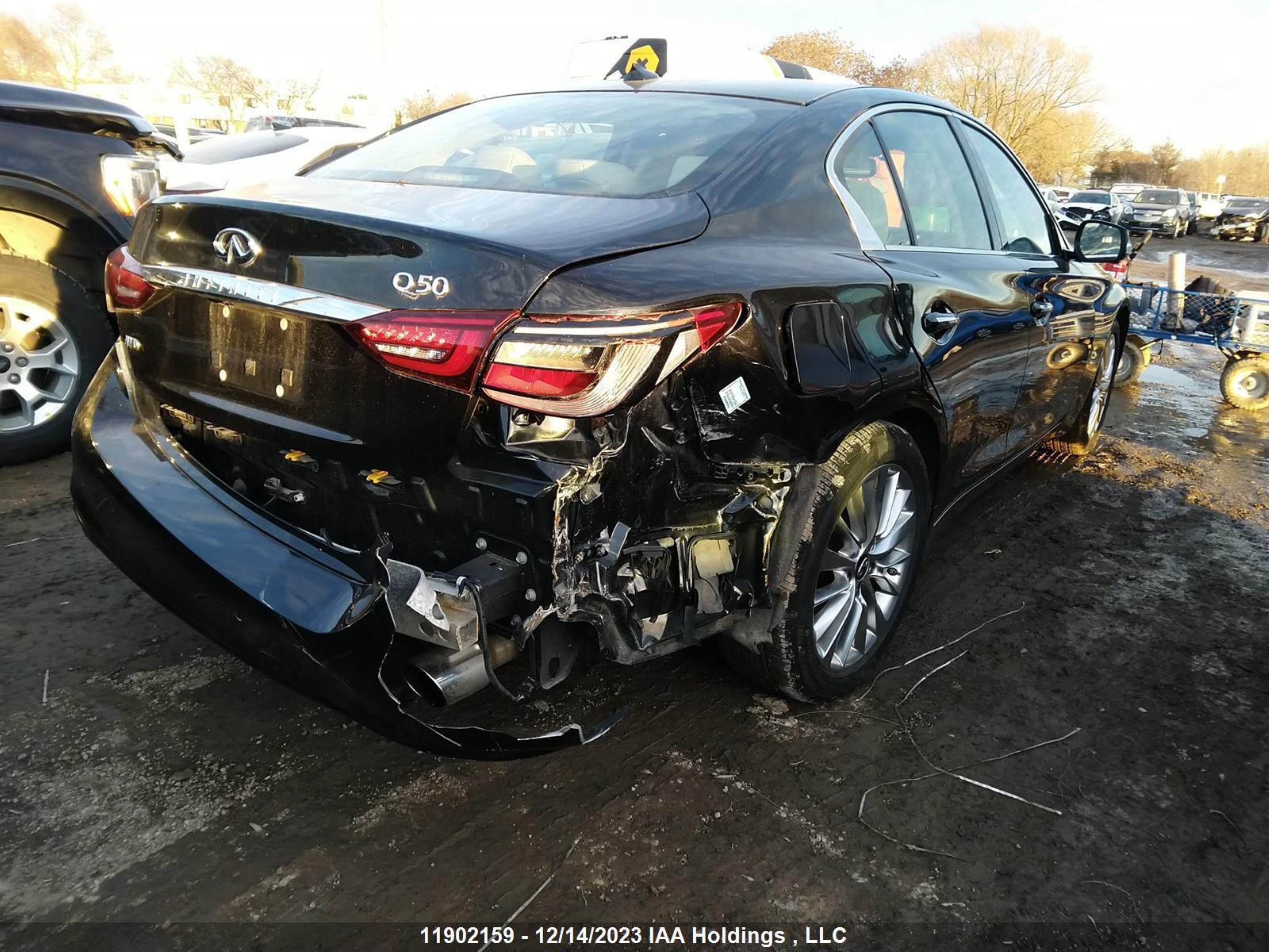 Photo 3 VIN: JN1EV7BR1MM754392 - INFINITI Q50 