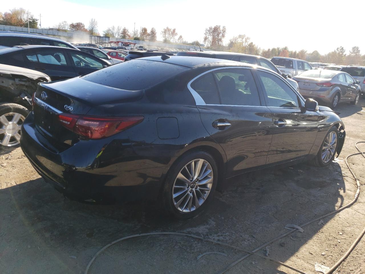 Photo 2 VIN: JN1EV7BR6MM753111 - INFINITI Q50 