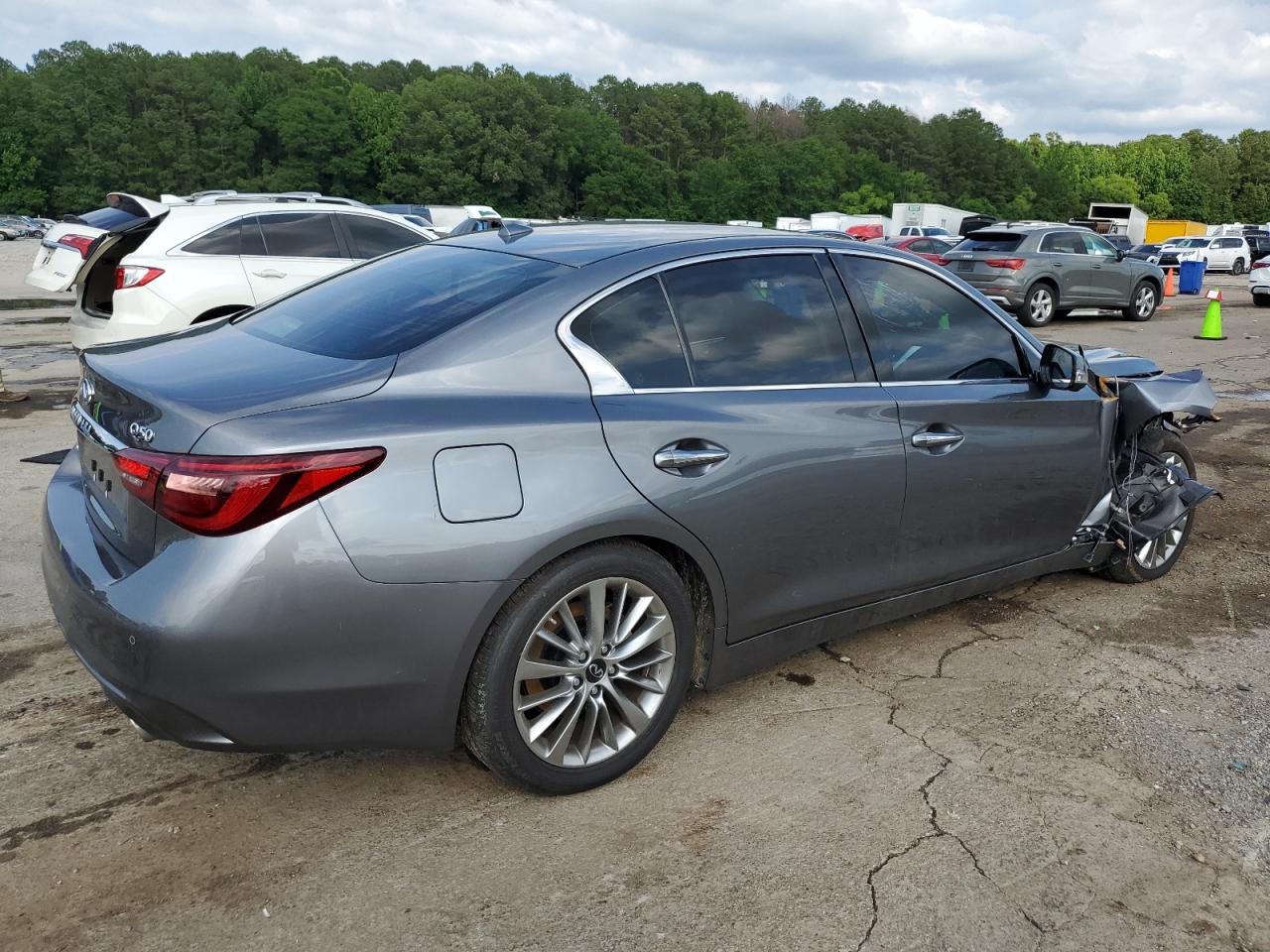 Photo 2 VIN: JN1EV7BR6RM630092 - INFINITI Q50 