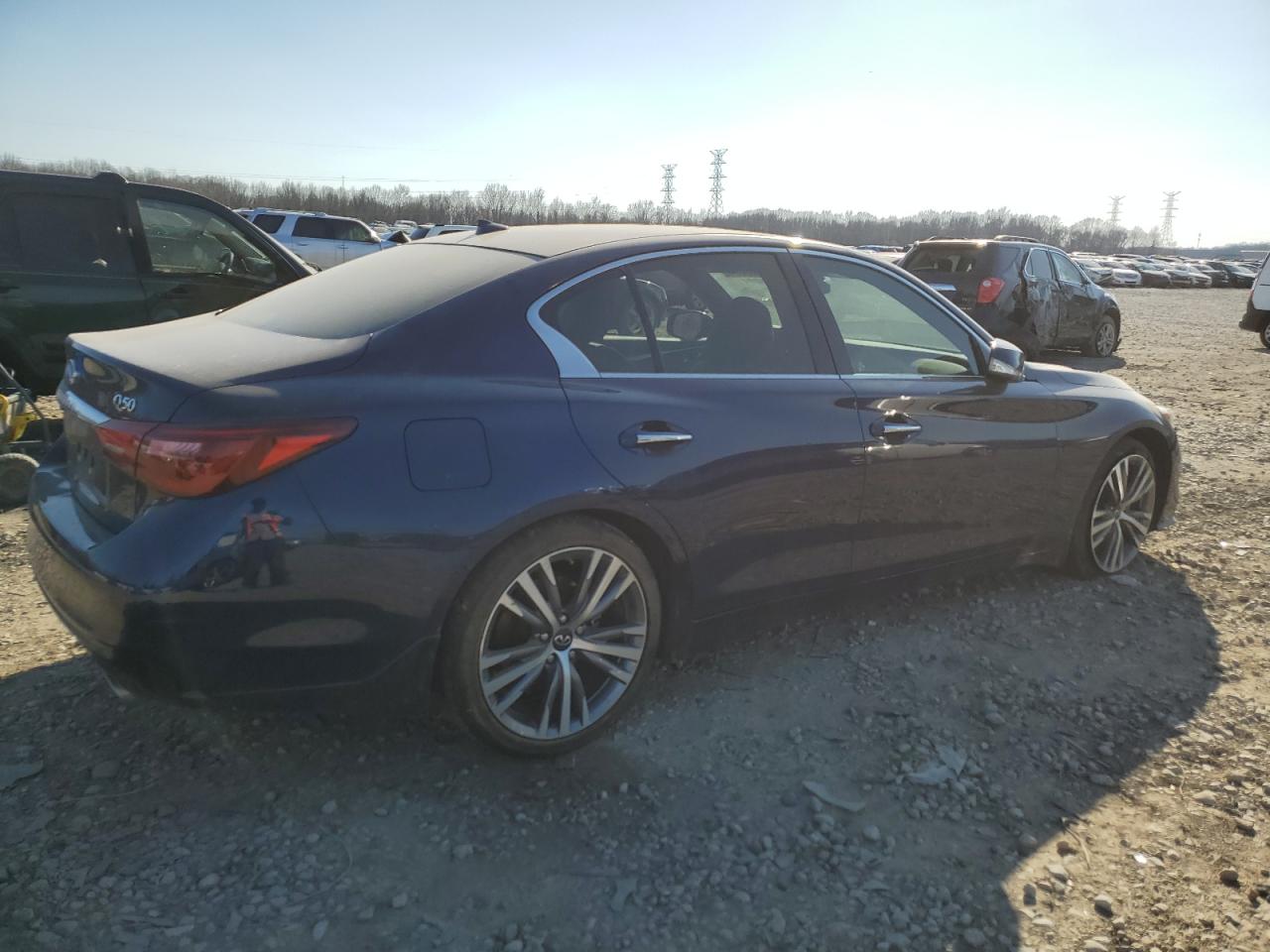 Photo 2 VIN: JN1EV7CP5NM311824 - INFINITI Q50 