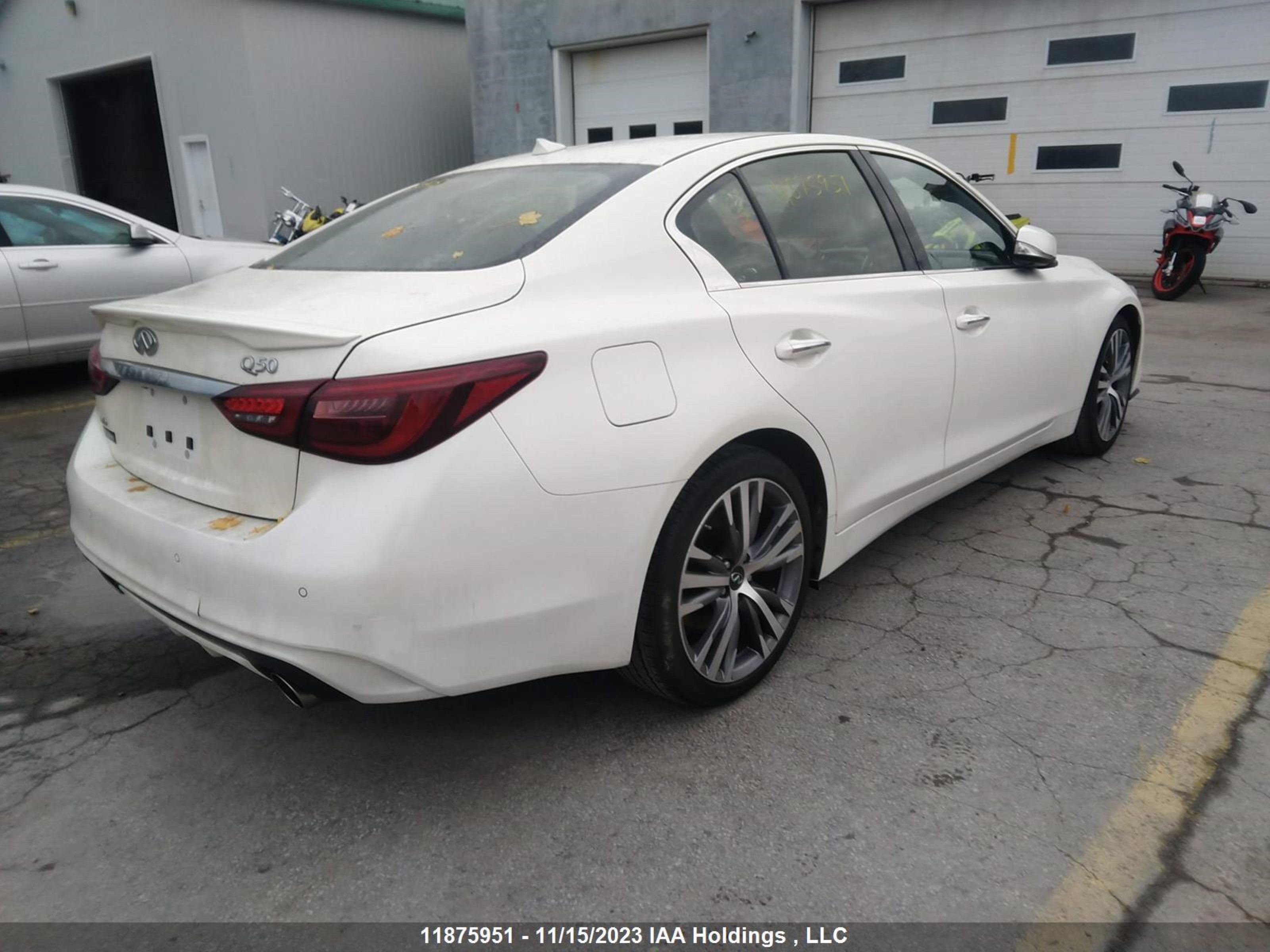 Photo 3 VIN: JN1EV7CR5NM340578 - INFINITI Q50 