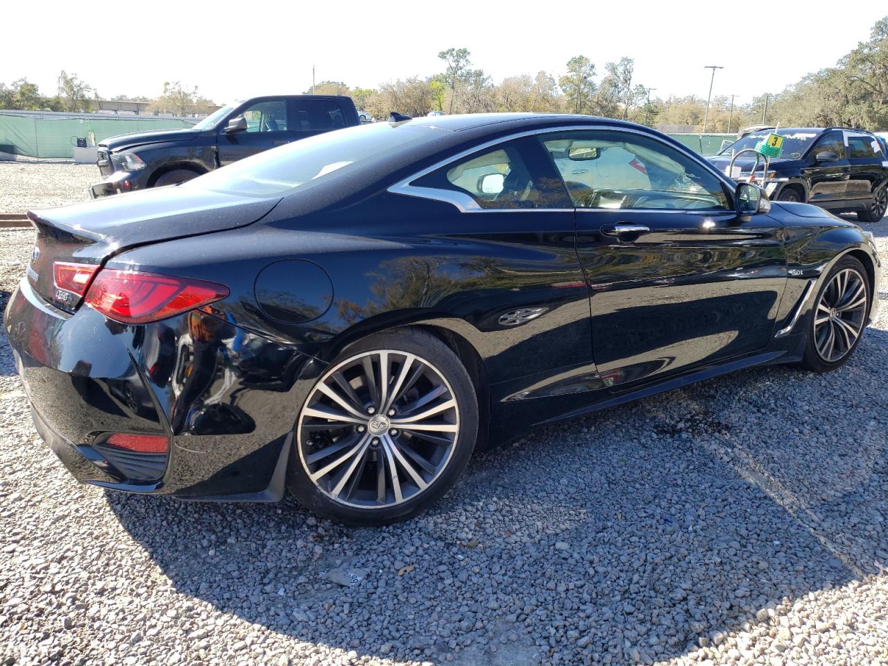 Photo 2 VIN: JN1EV7EK2JM342590 - INFINITI Q60 