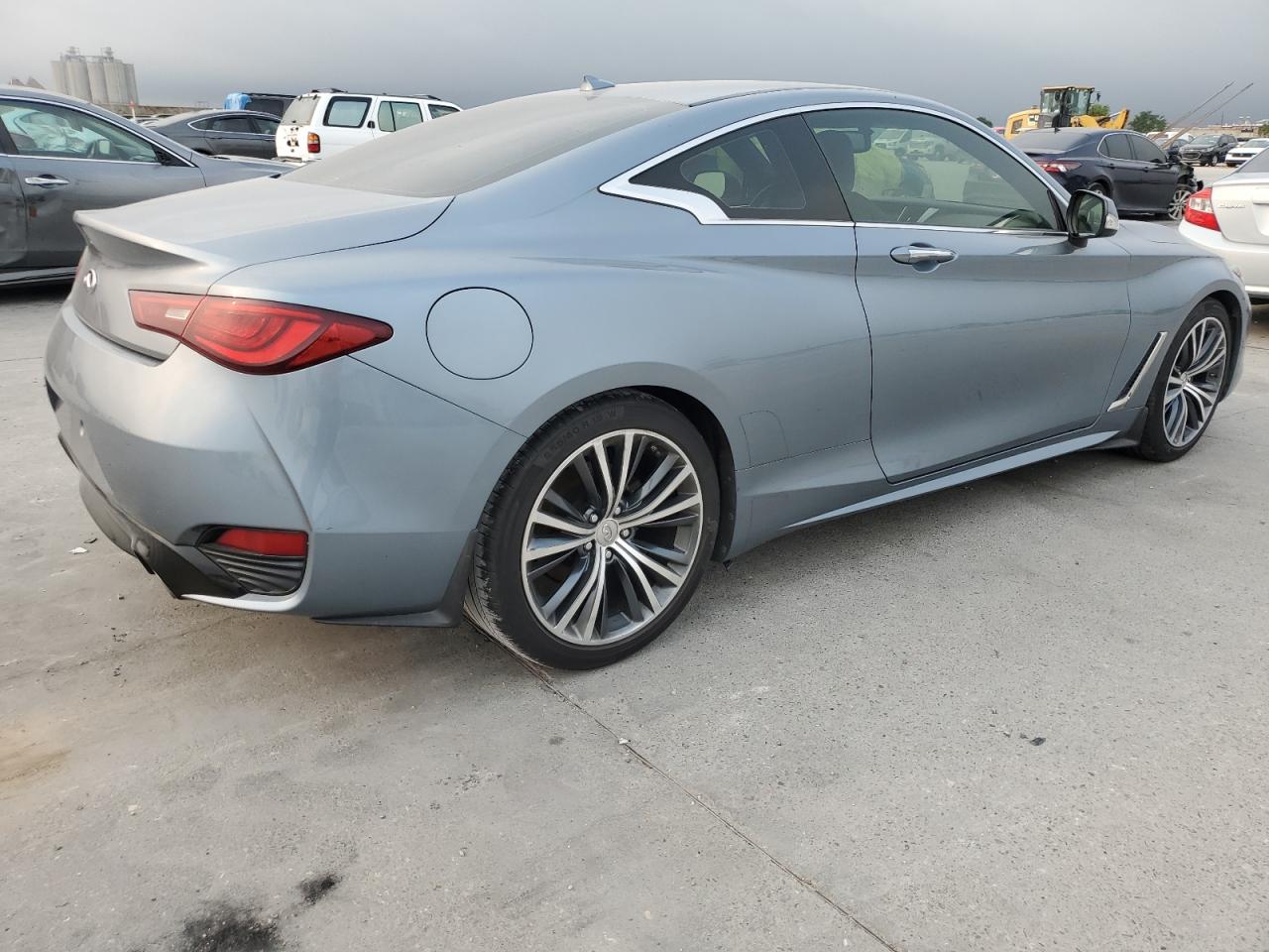 Photo 2 VIN: JN1EV7EK3HM363670 - INFINITI Q60 