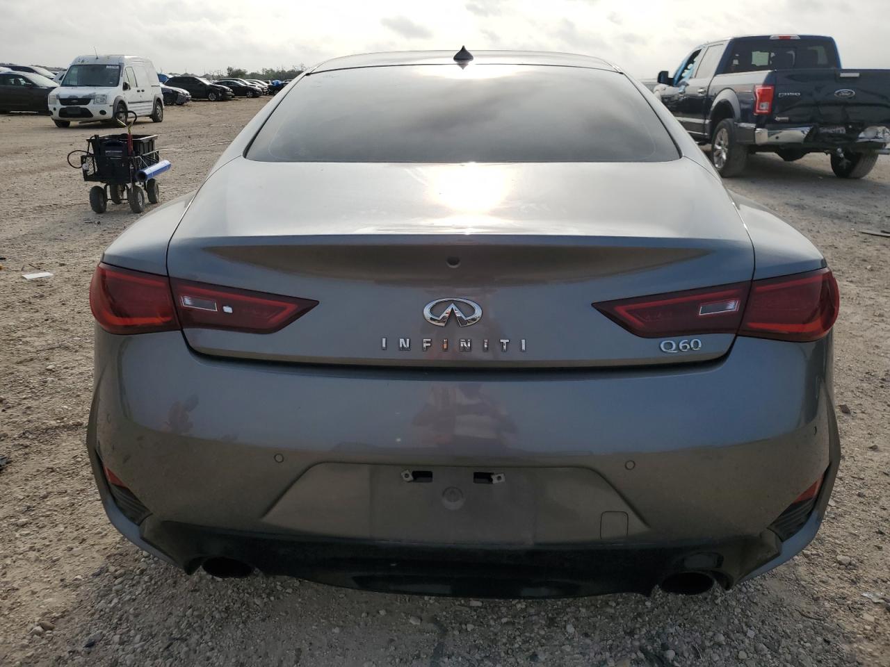 Photo 5 VIN: JN1EV7EK8HM362191 - INFINITI Q60 