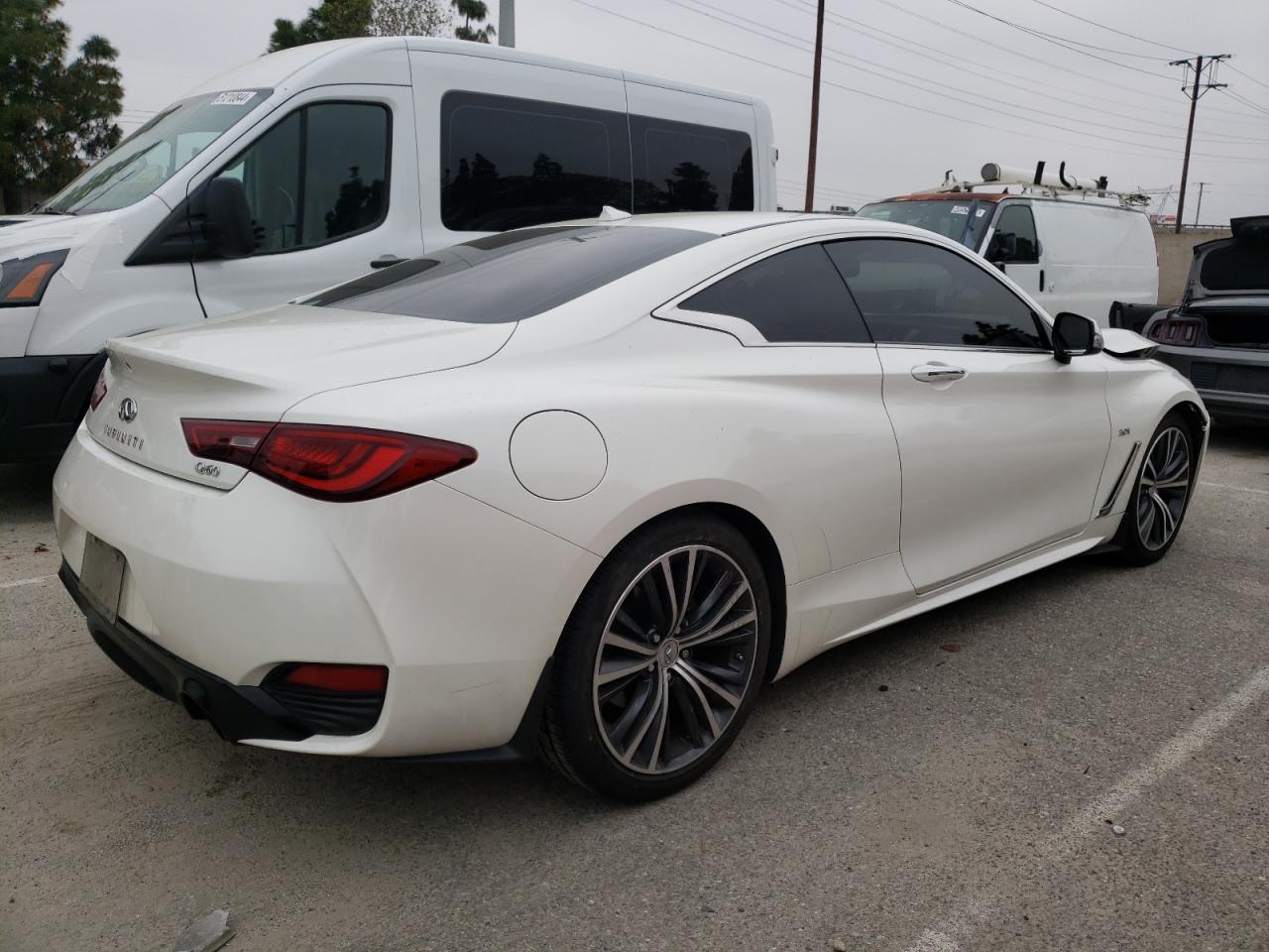 Photo 2 VIN: JN1EV7EKXHM364444 - INFINITI Q60 