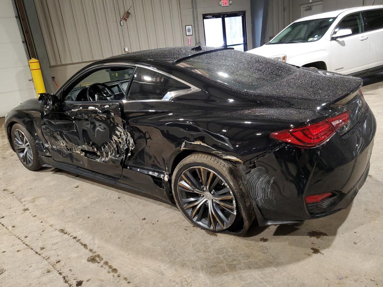 Photo 1 VIN: JN1EV7EL0HM551362 - INFINITI Q60 