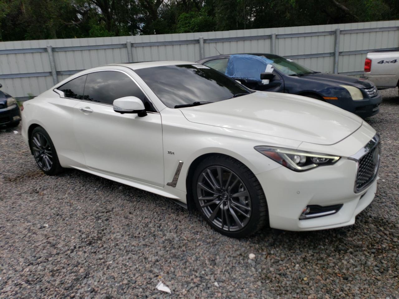 Photo 3 VIN: JN1EV7EL0HM553631 - INFINITI Q60 