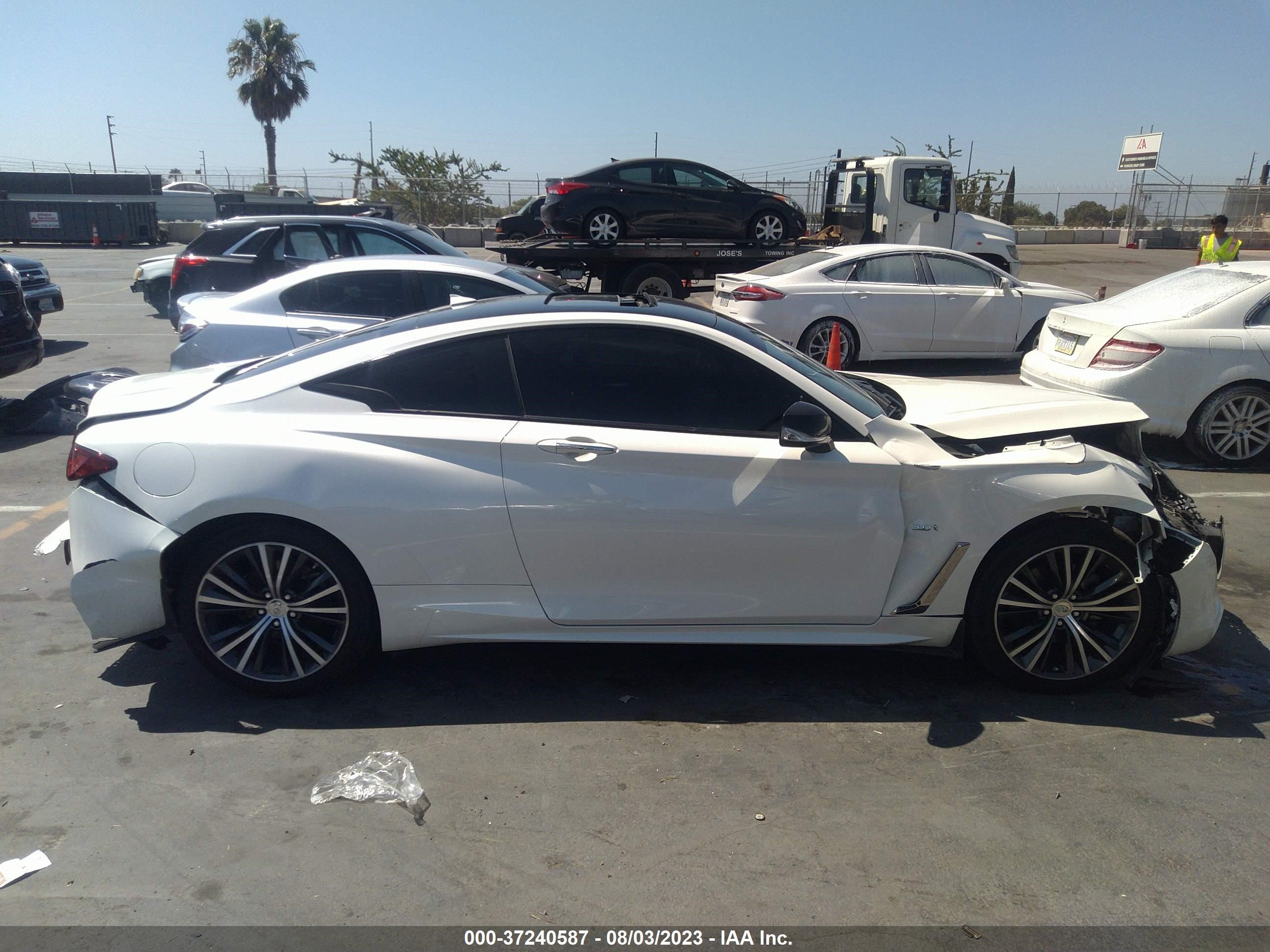 Photo 12 VIN: JN1EV7EL0JM392770 - INFINITI Q60 