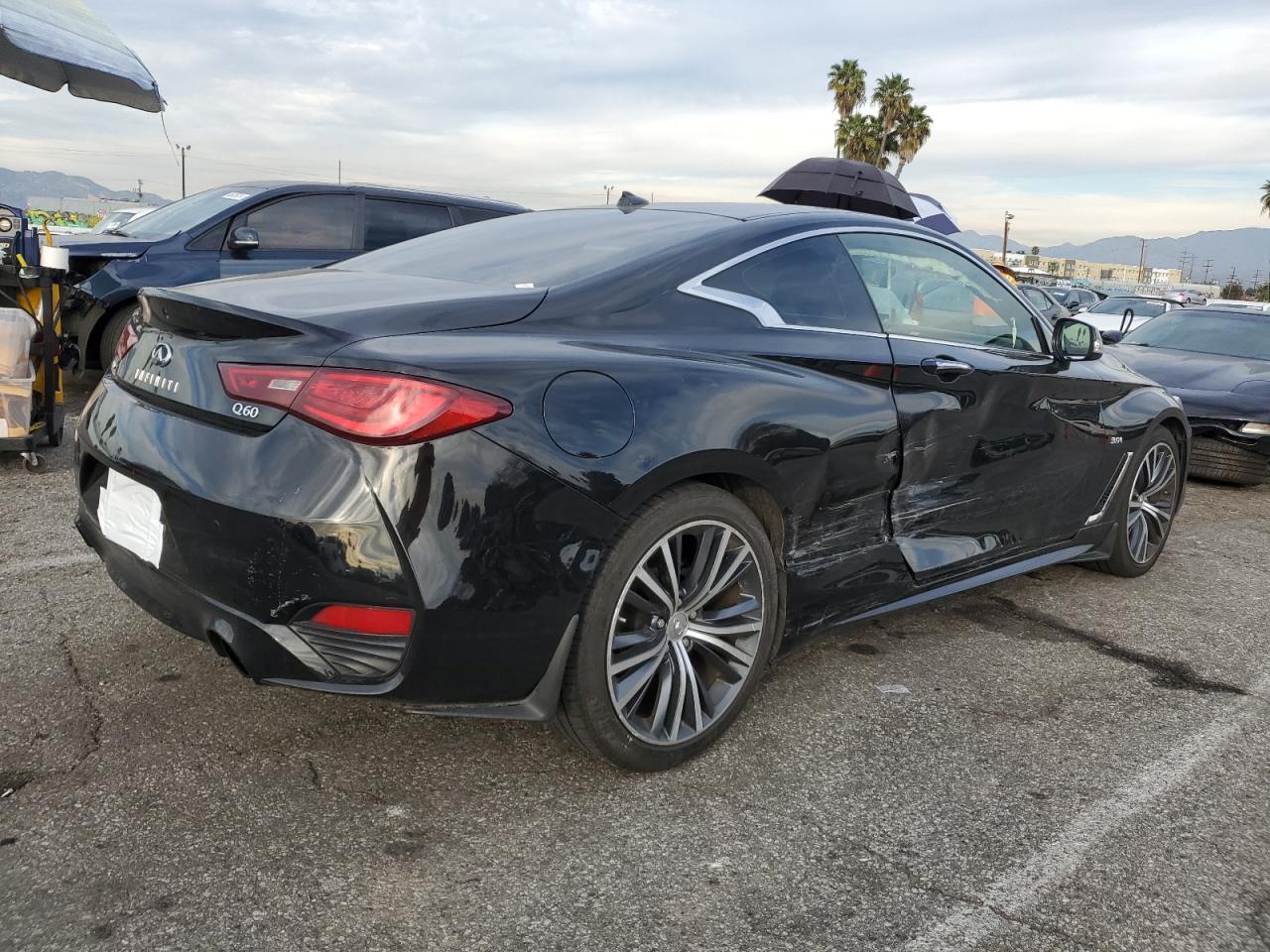 Photo 2 VIN: JN1EV7EL3JM391936 - INFINITI Q60 