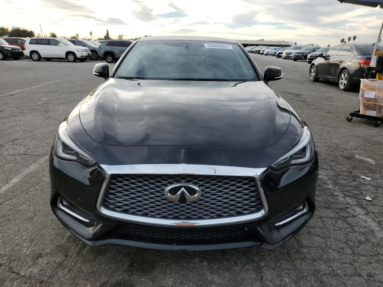 Photo 4 VIN: JN1EV7EL3JM391936 - INFINITI Q60 