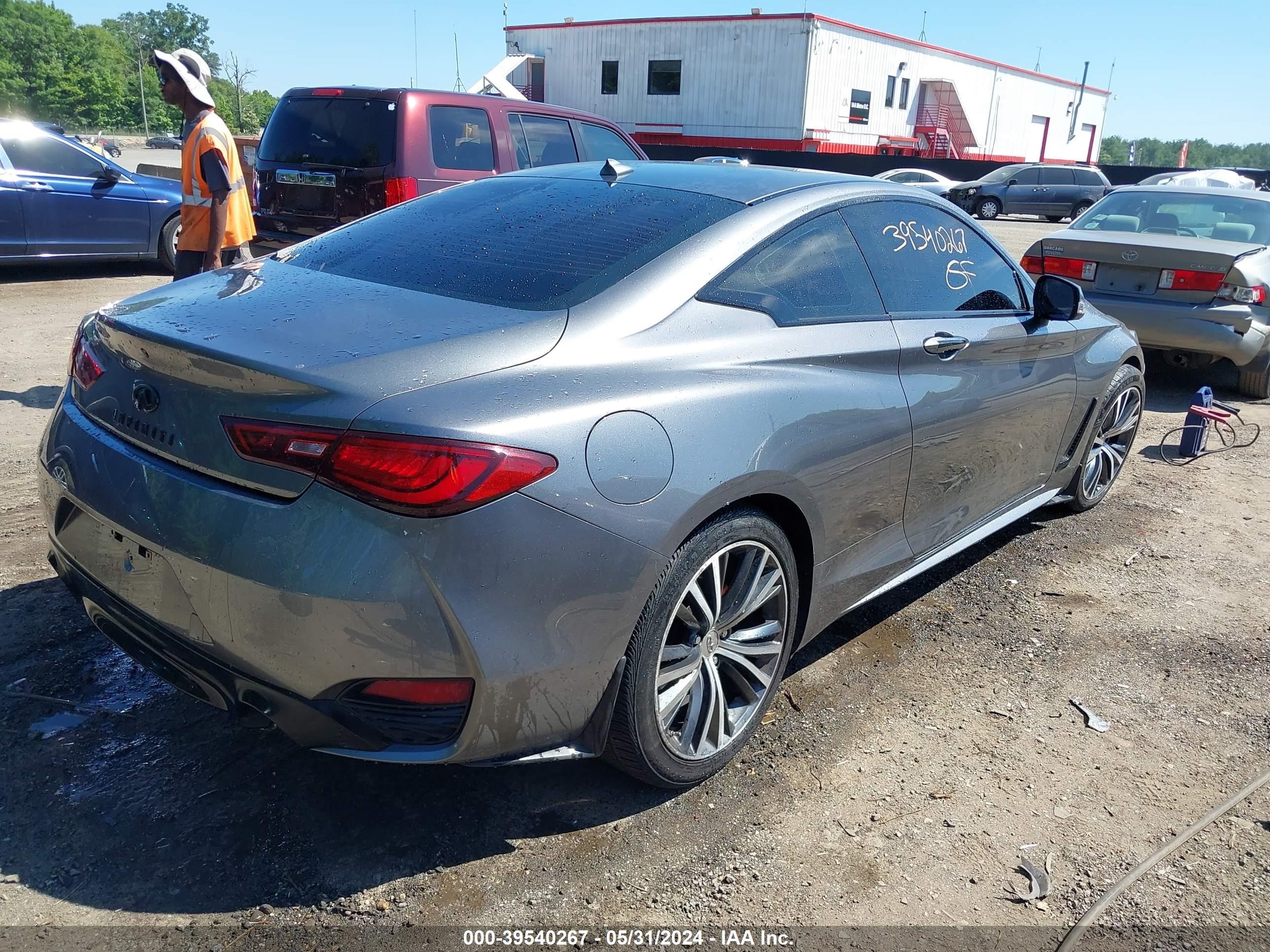 Photo 3 VIN: JN1EV7EL5HM550885 - INFINITI Q60 