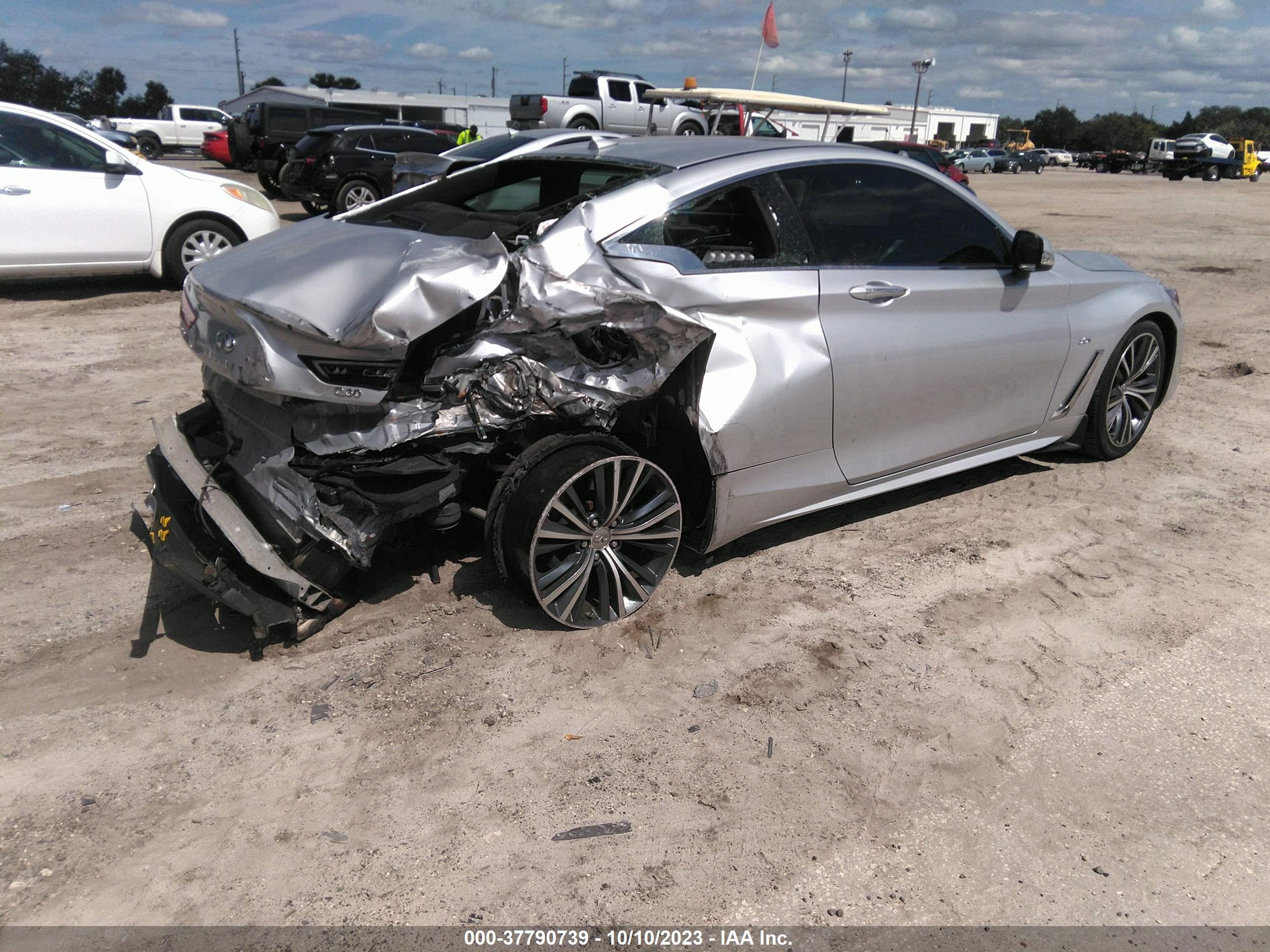 Photo 3 VIN: JN1EV7EL5JM392828 - INFINITI Q60 