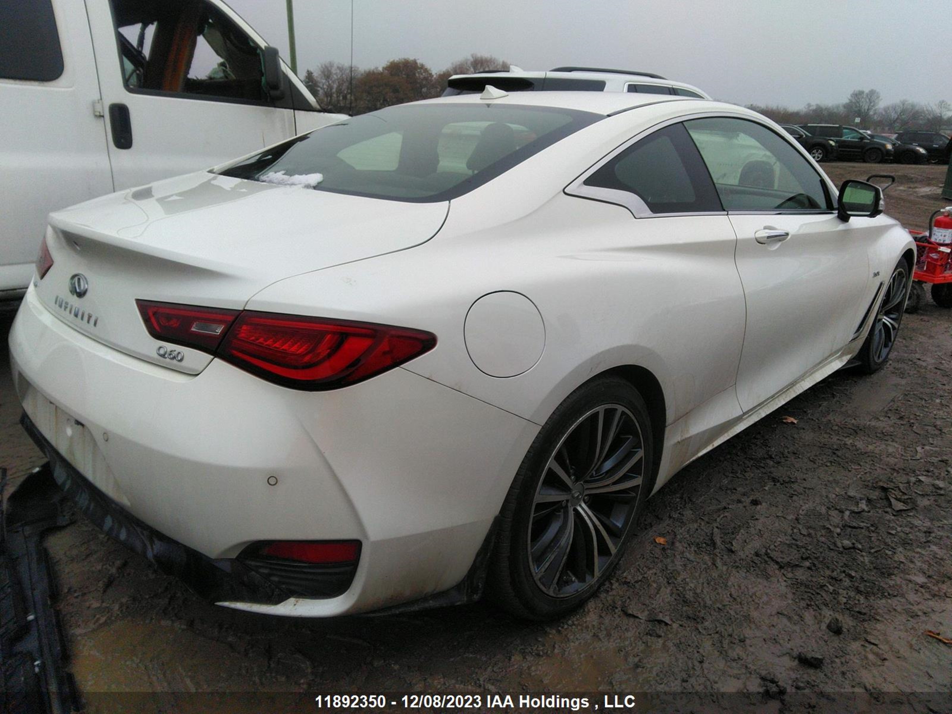 Photo 3 VIN: JN1EV7EL6HM551902 - INFINITI Q60 