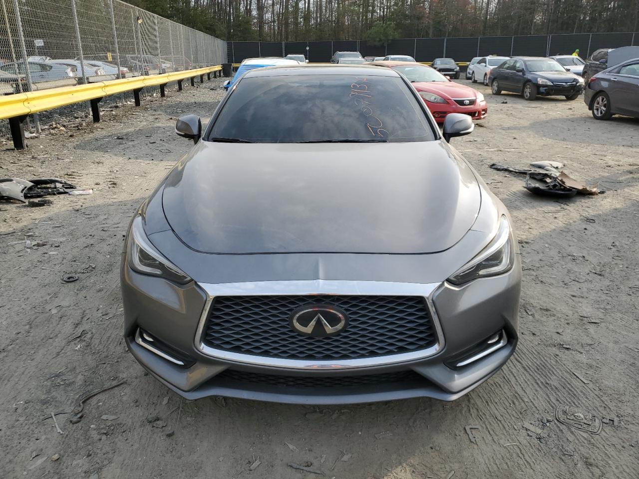 Photo 4 VIN: JN1EV7EL6JM390893 - INFINITI Q60 