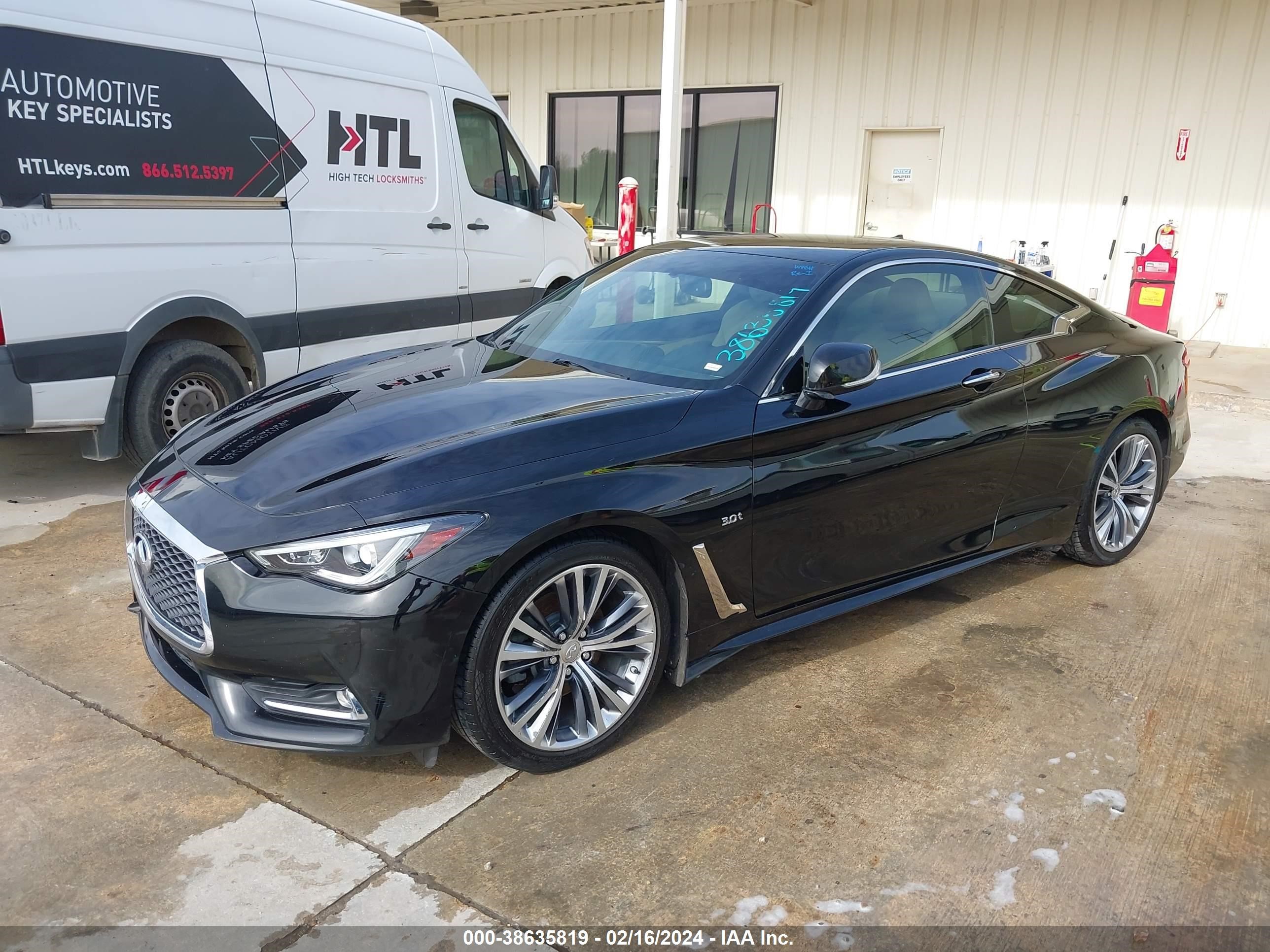 Photo 1 VIN: JN1EV7EL8HM553909 - INFINITI Q60 