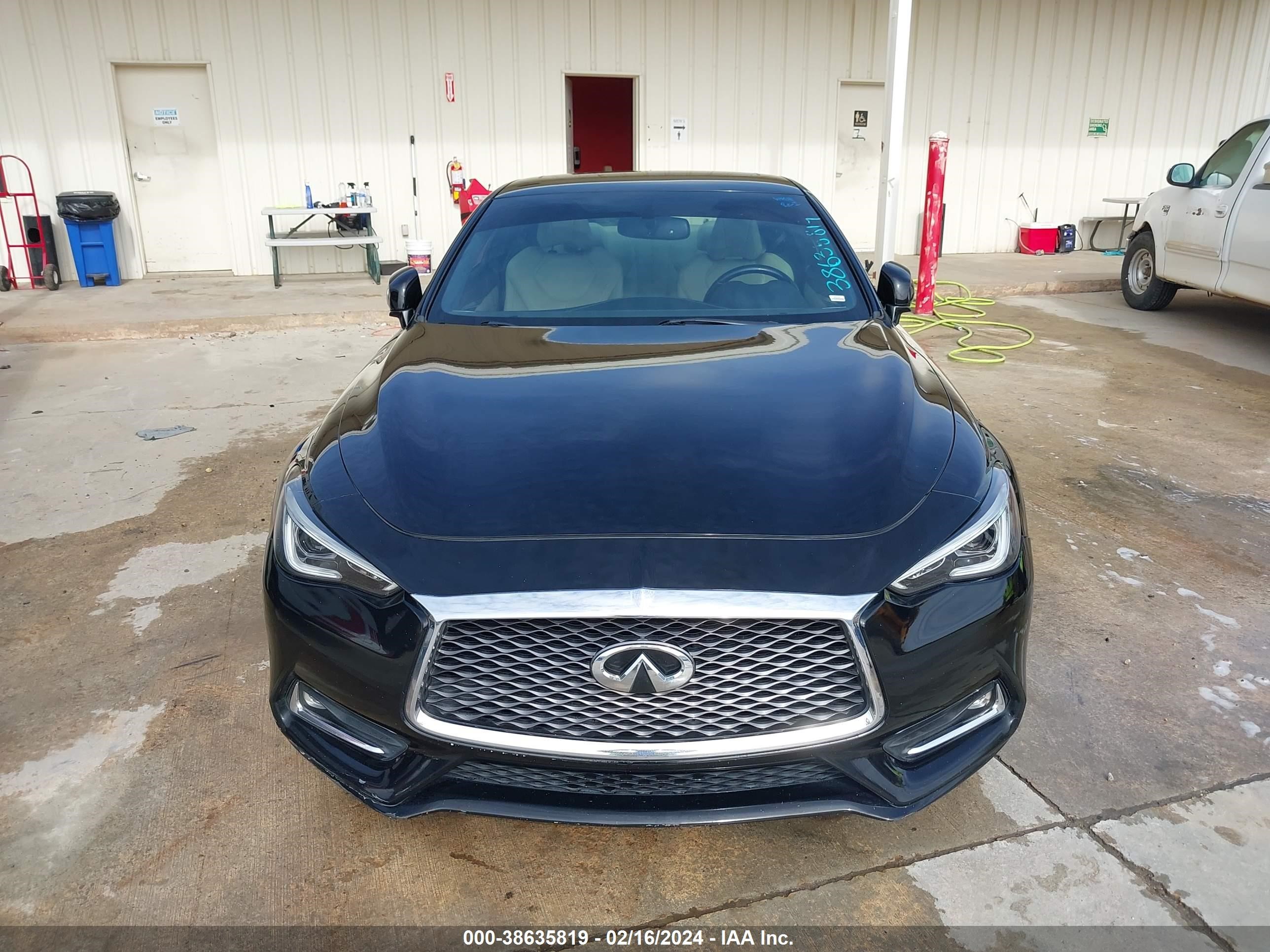 Photo 11 VIN: JN1EV7EL8HM553909 - INFINITI Q60 