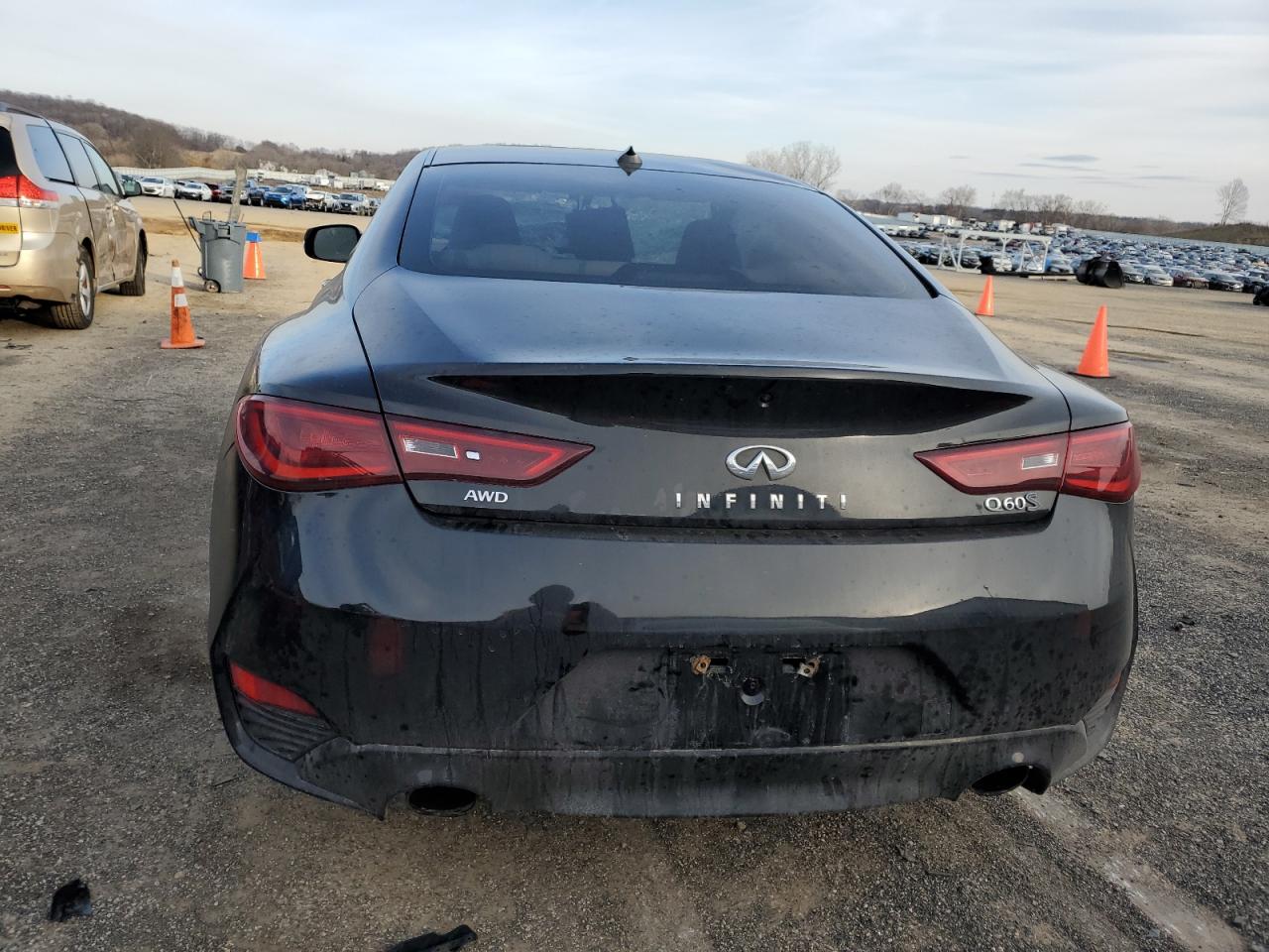 Photo 5 VIN: JN1EV7EL8JM390054 - INFINITI Q60 