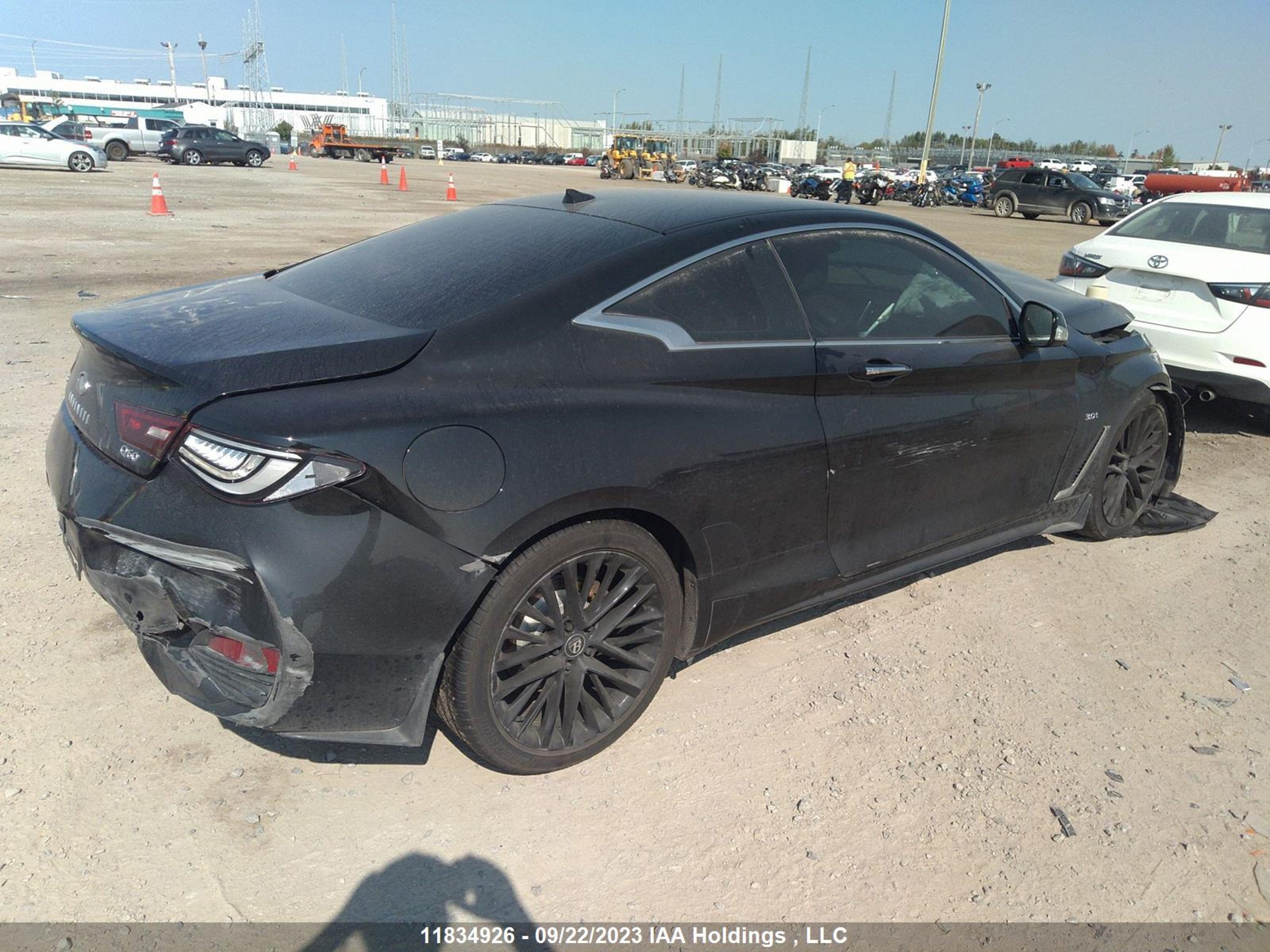 Photo 3 VIN: JN1EV7EL9HM551747 - INFINITI Q60 