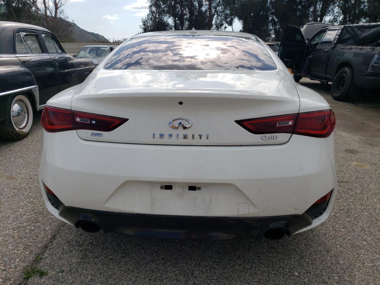 Photo 5 VIN: JN1EV7EL9HM554275 - INFINITI Q60 