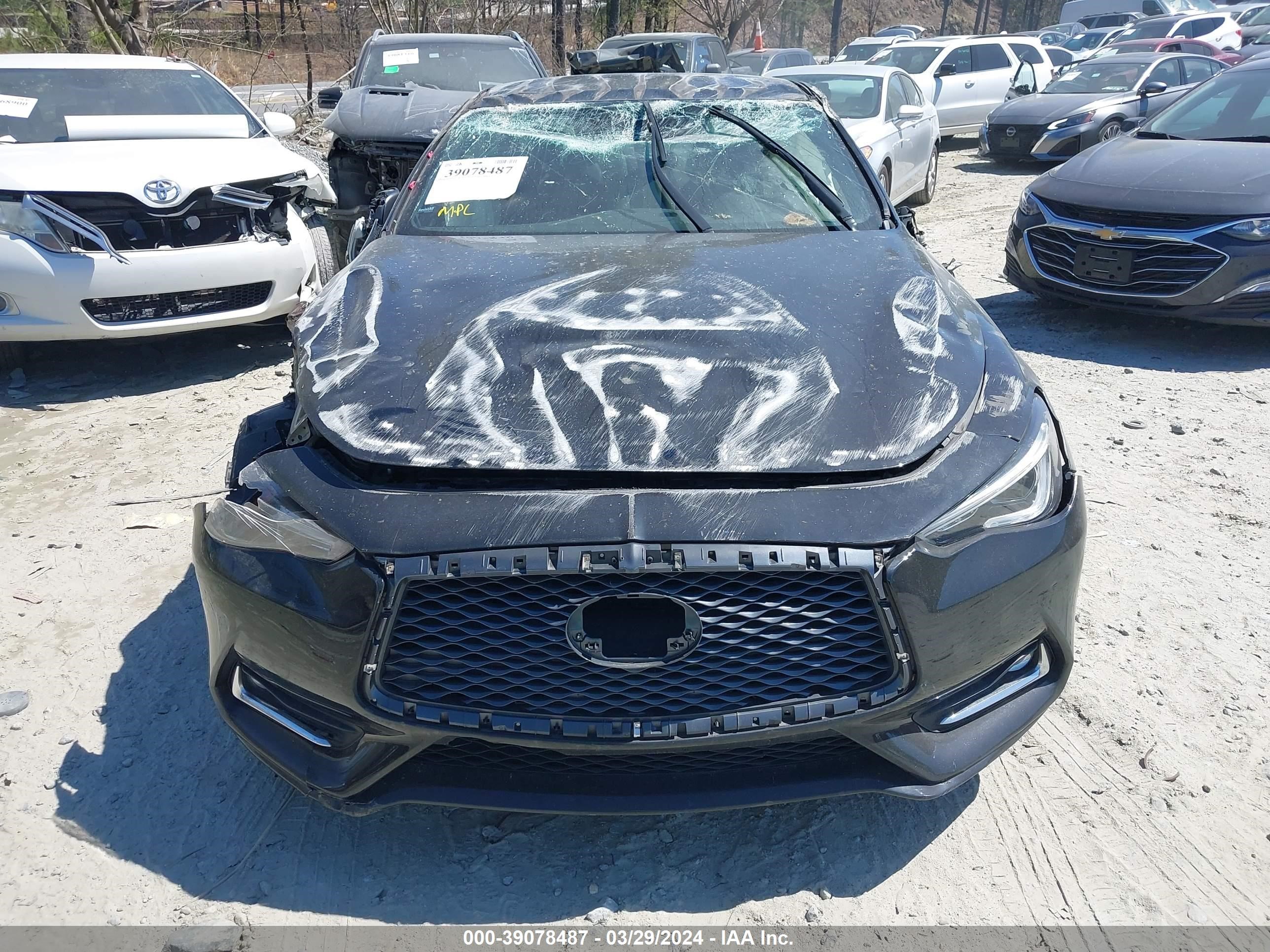 Photo 11 VIN: JN1EV7JK1MM411201 - INFINITI Q60 