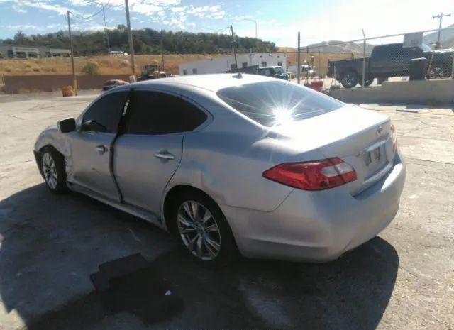 Photo 2 VIN: JN1EY1AP2CM910569 - INFINITI M35H 