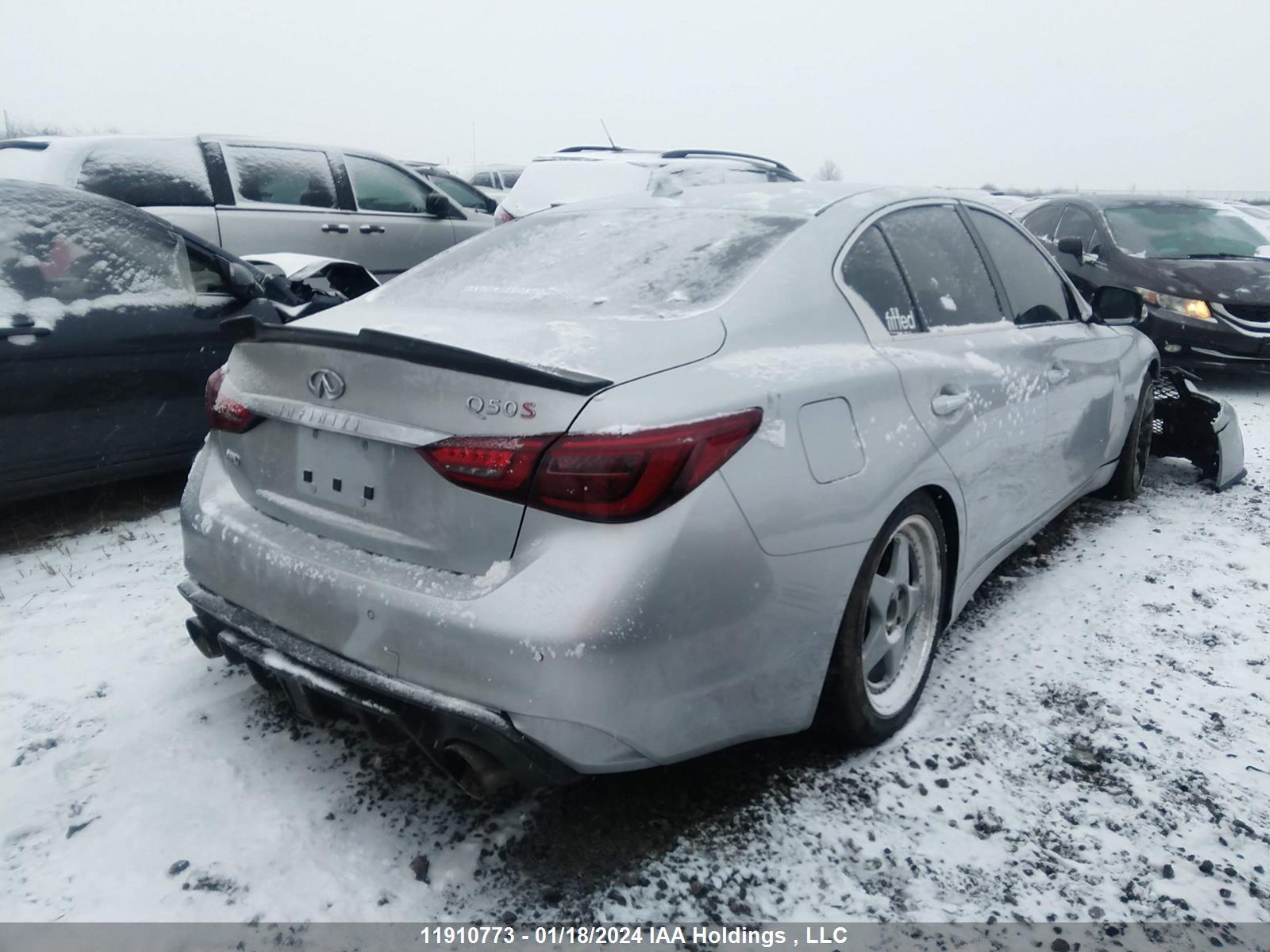 Photo 3 VIN: JN1FV7AR2KM801061 - INFINITI Q50 