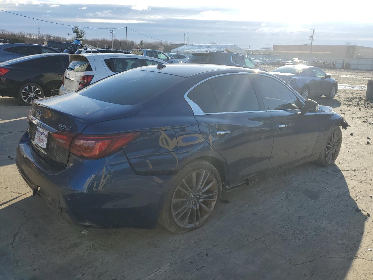 Photo 2 VIN: JN1FV7AR9KM800215 - INFINITI Q50 