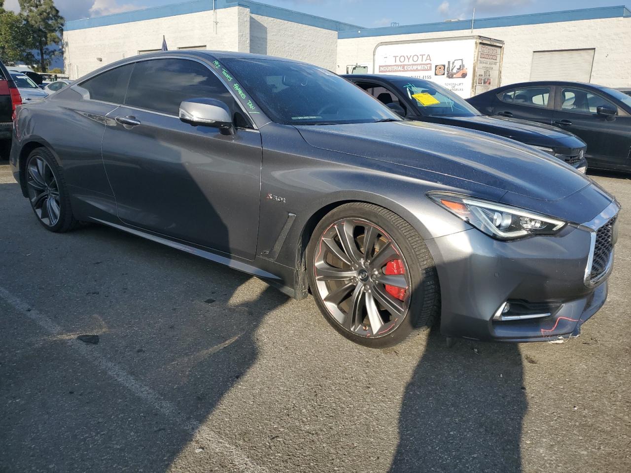 Photo 3 VIN: JN1FV7EK0JM530478 - INFINITI Q60 