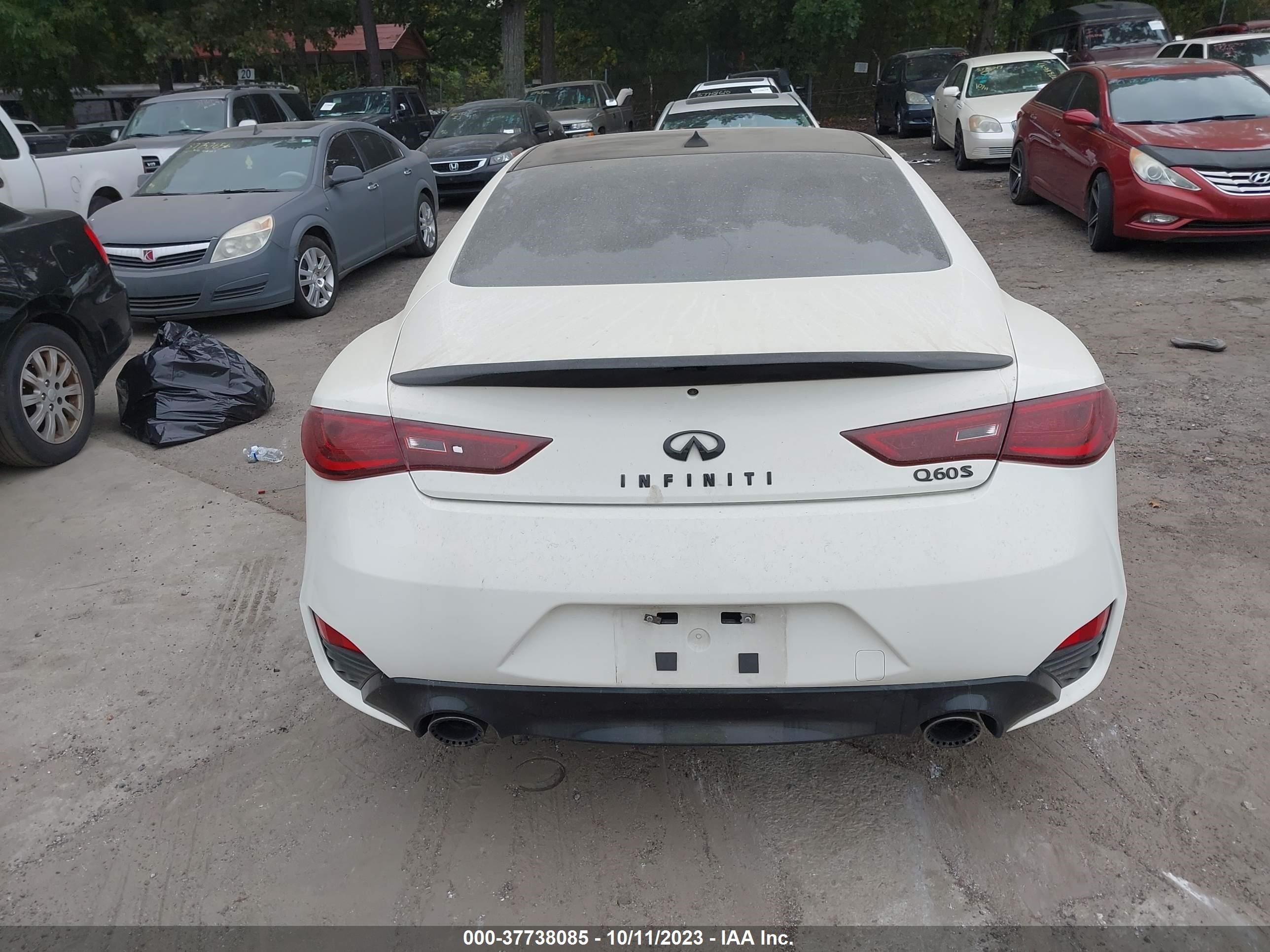 Photo 15 VIN: JN1FV7EK3HM610528 - INFINITI Q60 