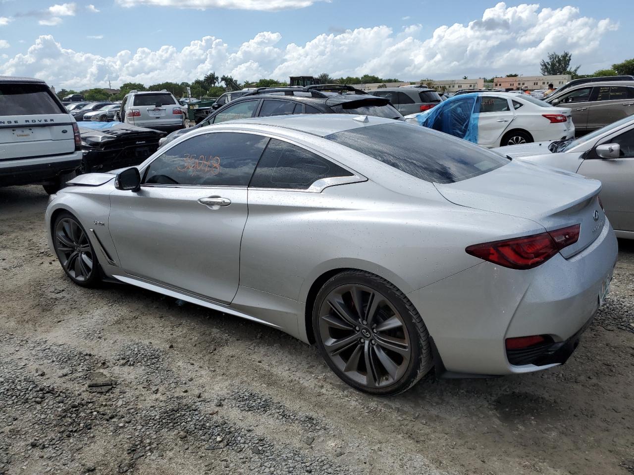 Photo 1 VIN: JN1FV7EK3KM360649 - INFINITI Q60 