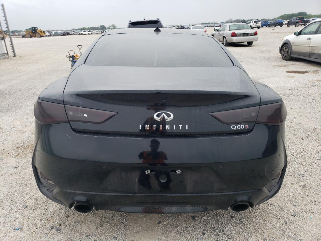 Photo 5 VIN: JN1FV7EK4HM611218 - INFINITI Q60 