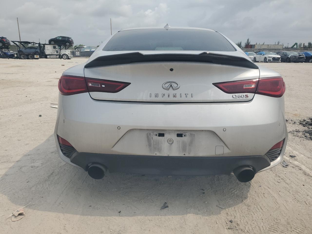 Photo 5 VIN: JN1FV7EK7HM610841 - INFINITI Q60 