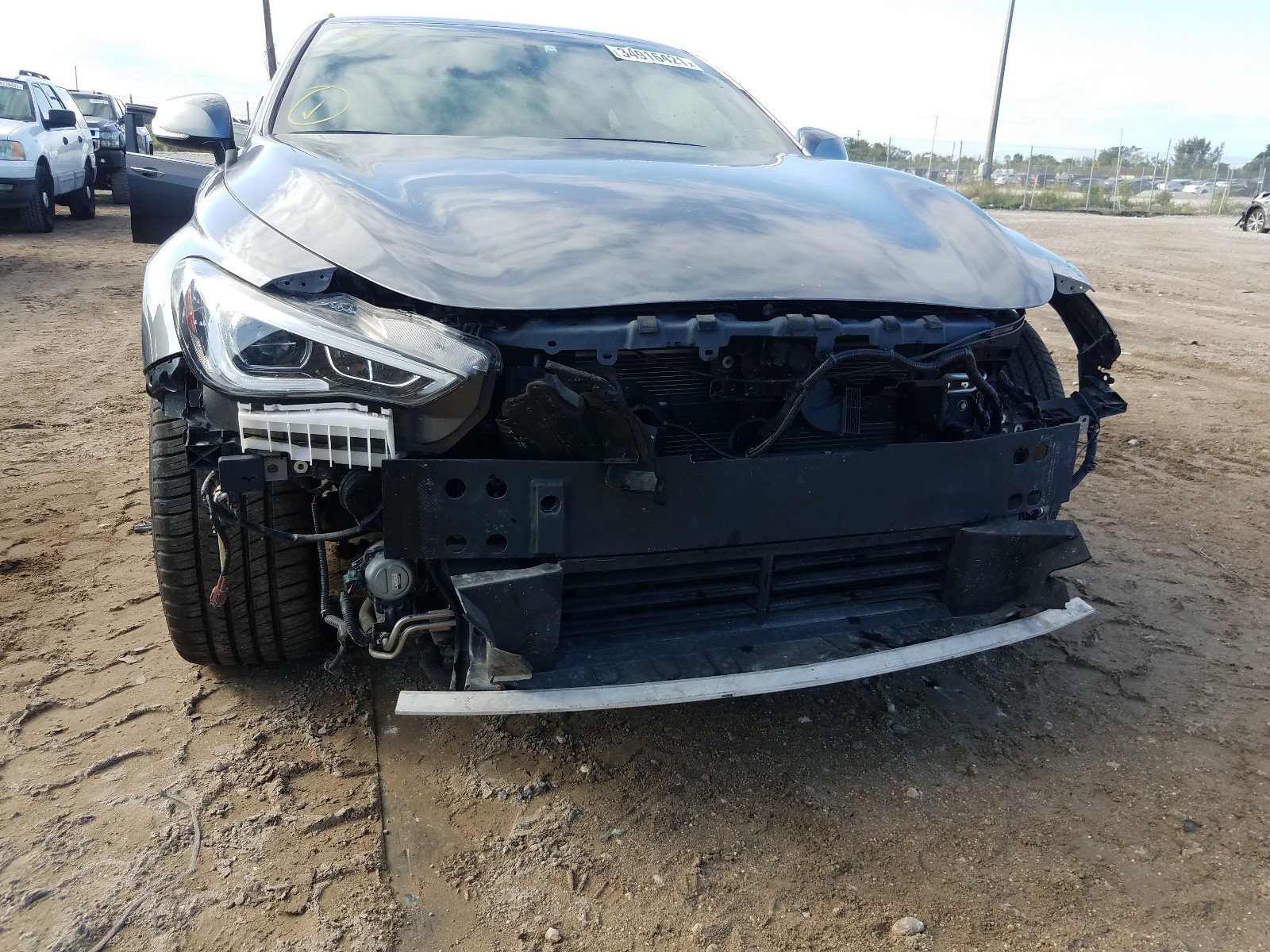 Photo 8 VIN: JN1FV7EK7JM530901 - INFINITI Q60 