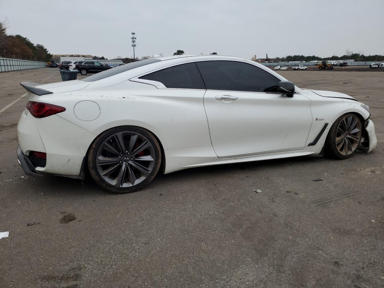 Photo 2 VIN: JN1FV7EK9JM530477 - INFINITI Q60 