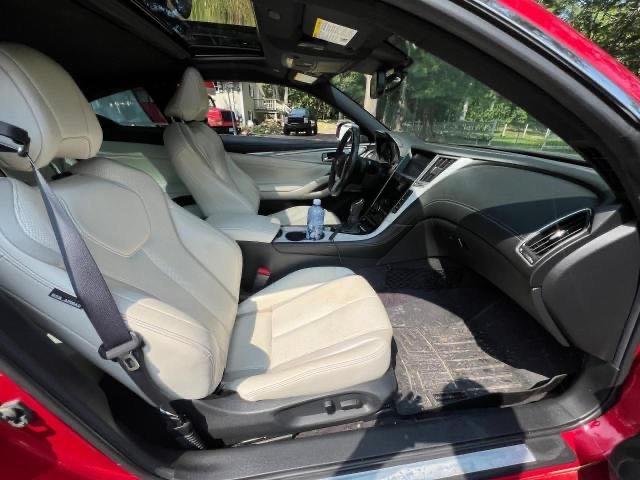 Photo 4 VIN: JN1FV7EL1HM701404 - INFINITI Q60 RED SP 