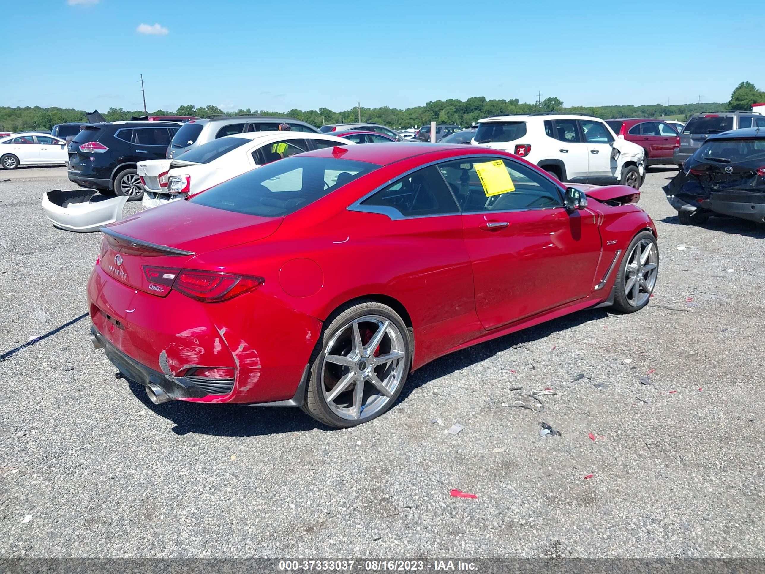 Photo 3 VIN: JN1FV7EL1KM440704 - INFINITI Q60 