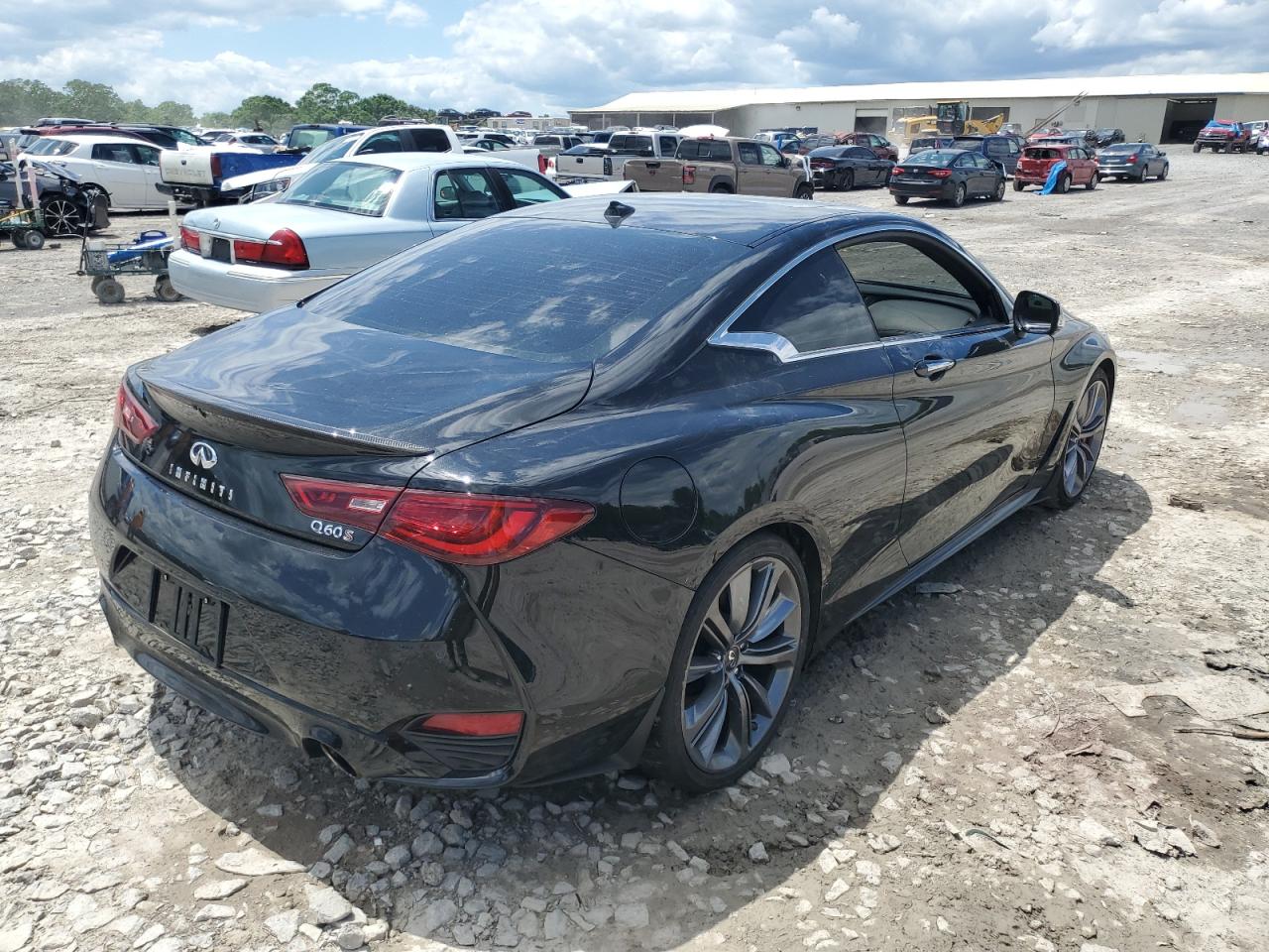 Photo 2 VIN: JN1FV7LK4MM530345 - INFINITI Q60 