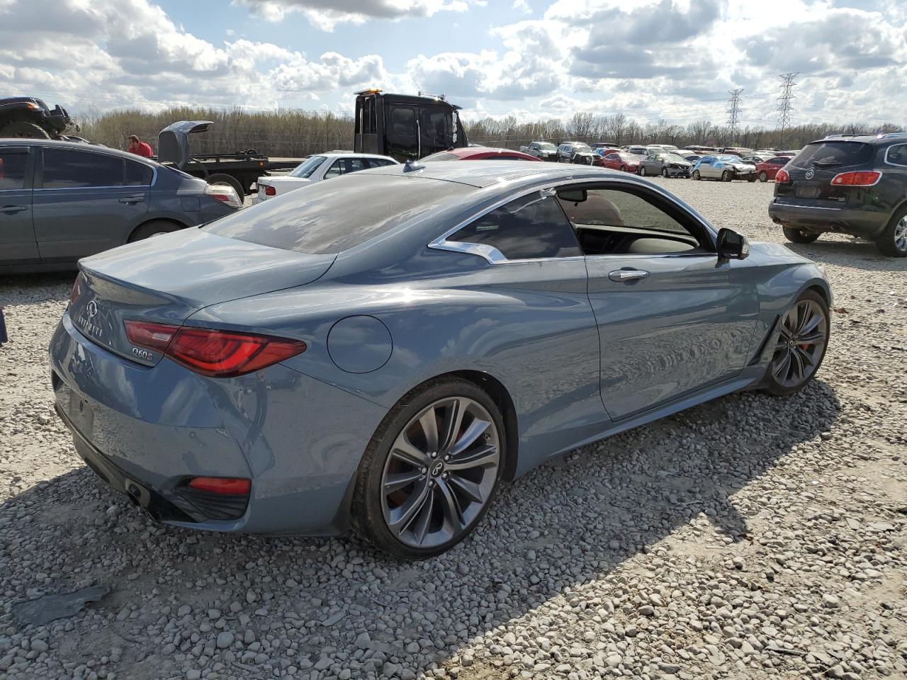 Photo 2 VIN: JN1FV7LK4NM660420 - INFINITI Q60 