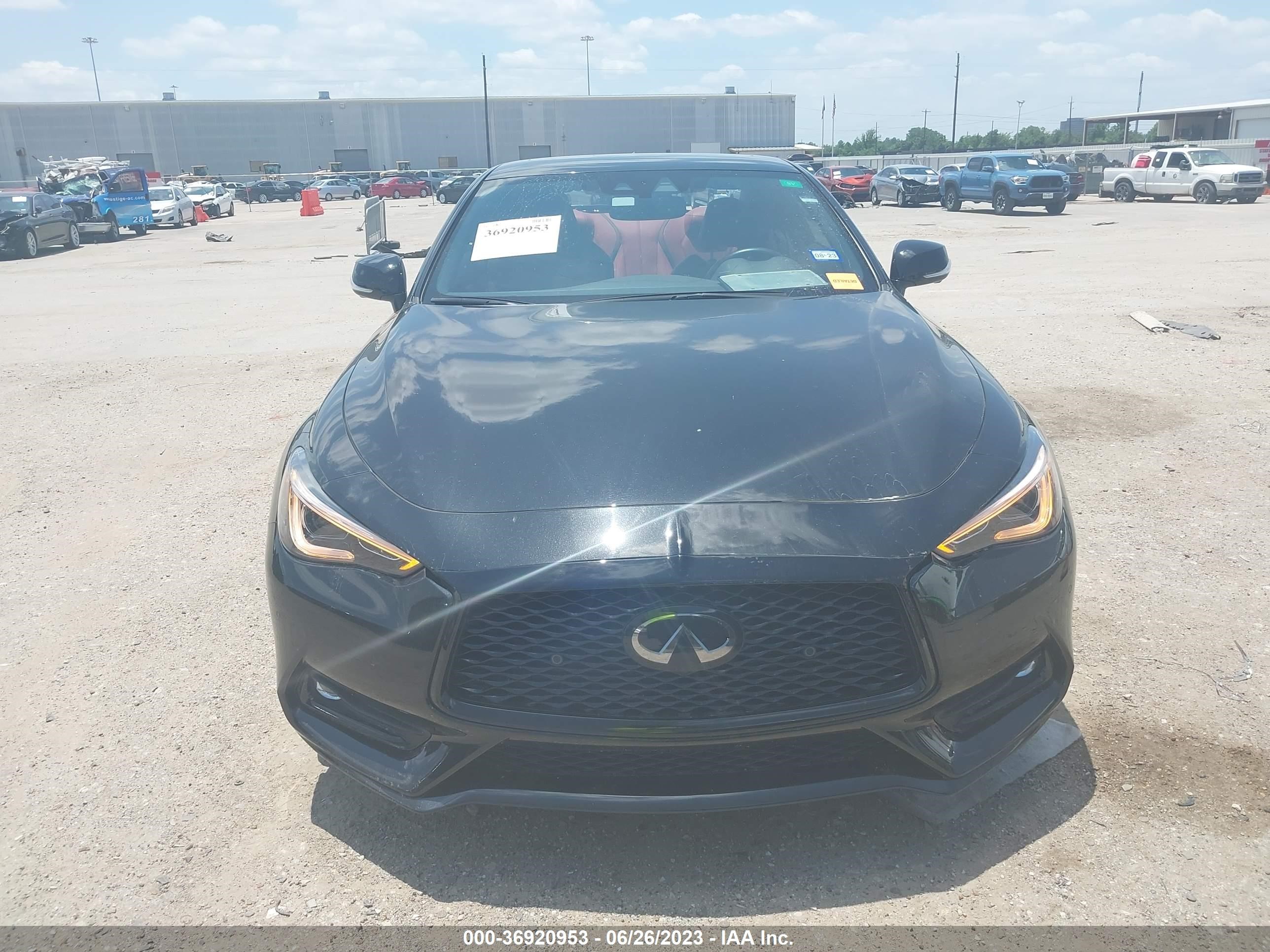 Photo 11 VIN: JN1FV7LLXMM560748 - INFINITI Q60 