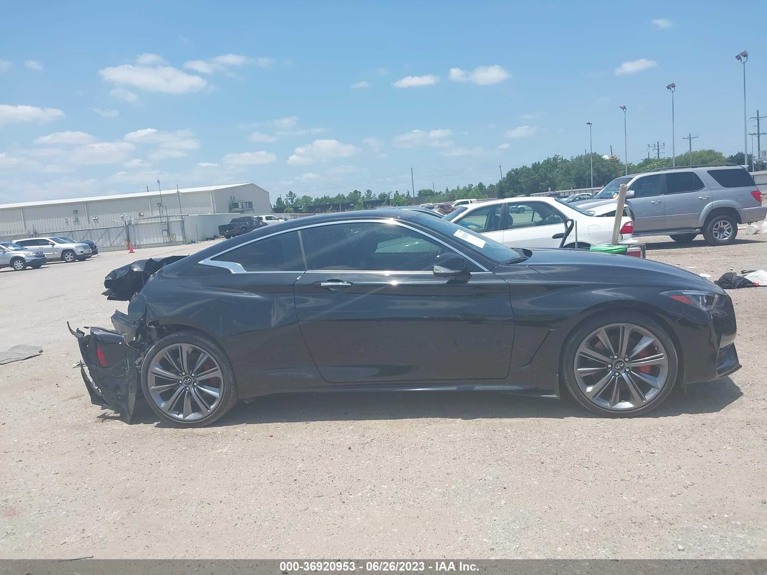 Photo 12 VIN: JN1FV7LLXMM560748 - INFINITI Q60 