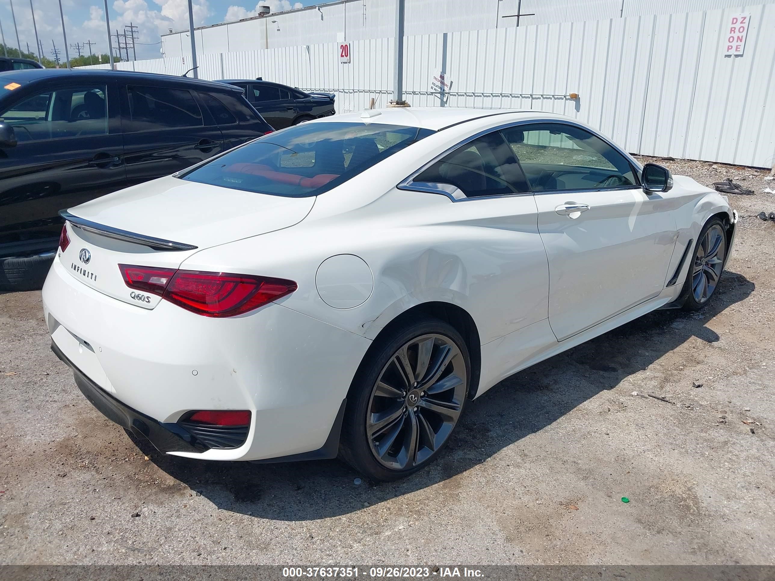 Photo 3 VIN: JN1FV7LLXNM680289 - INFINITI Q60 