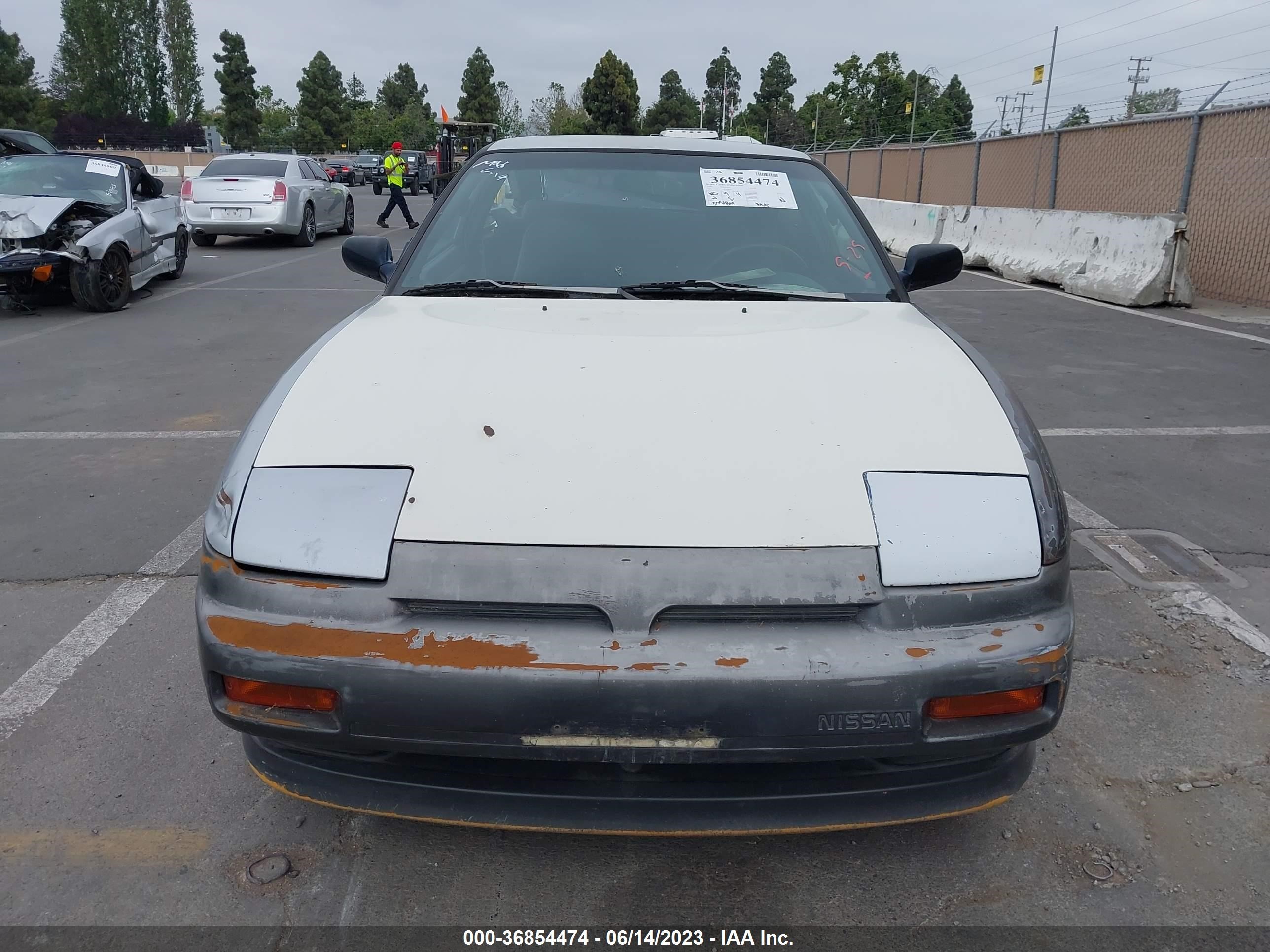 Photo 11 VIN: JN1HS36P5KW008245 - NISSAN 240SX 