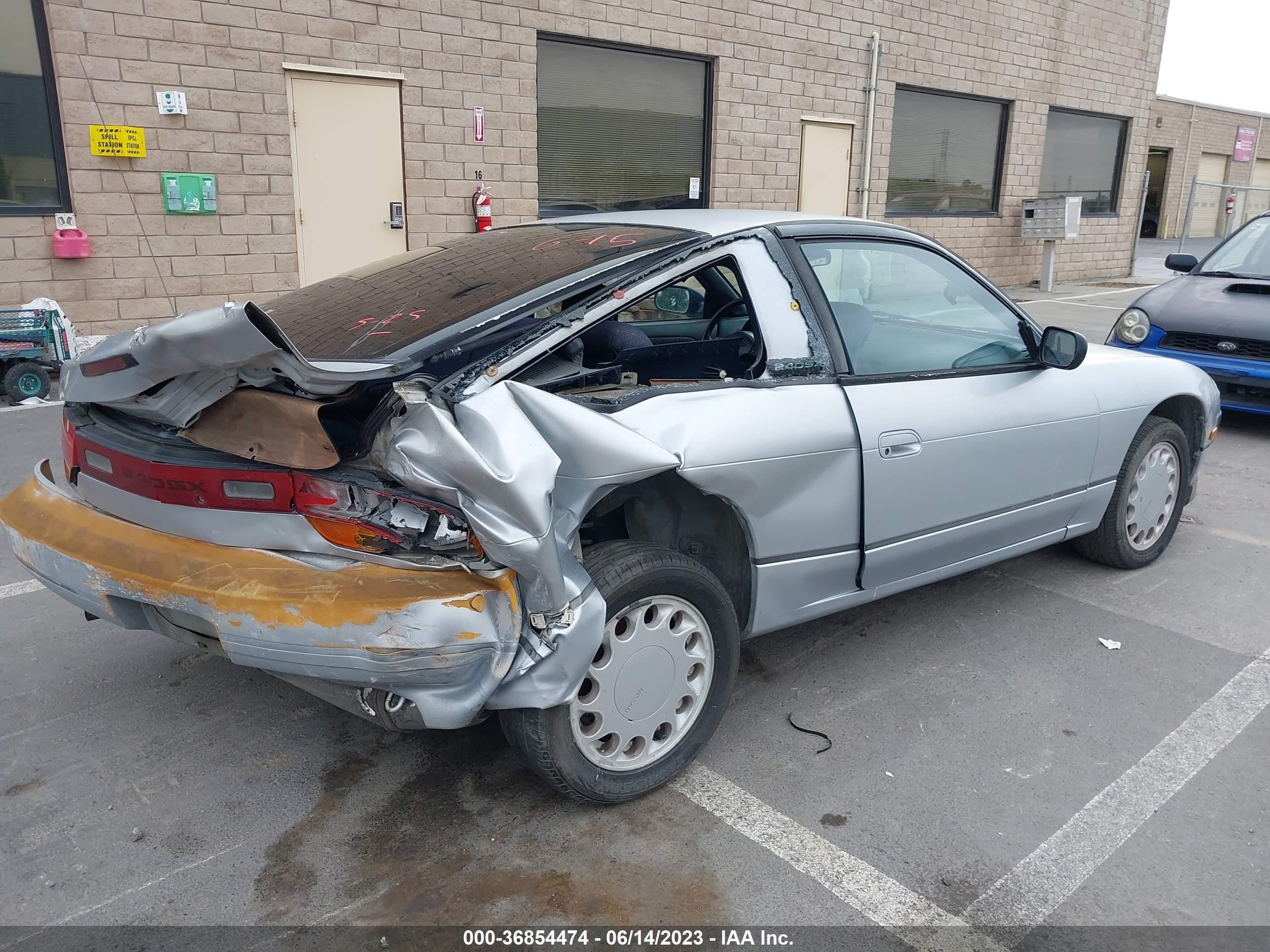 Photo 3 VIN: JN1HS36P5KW008245 - NISSAN 240SX 