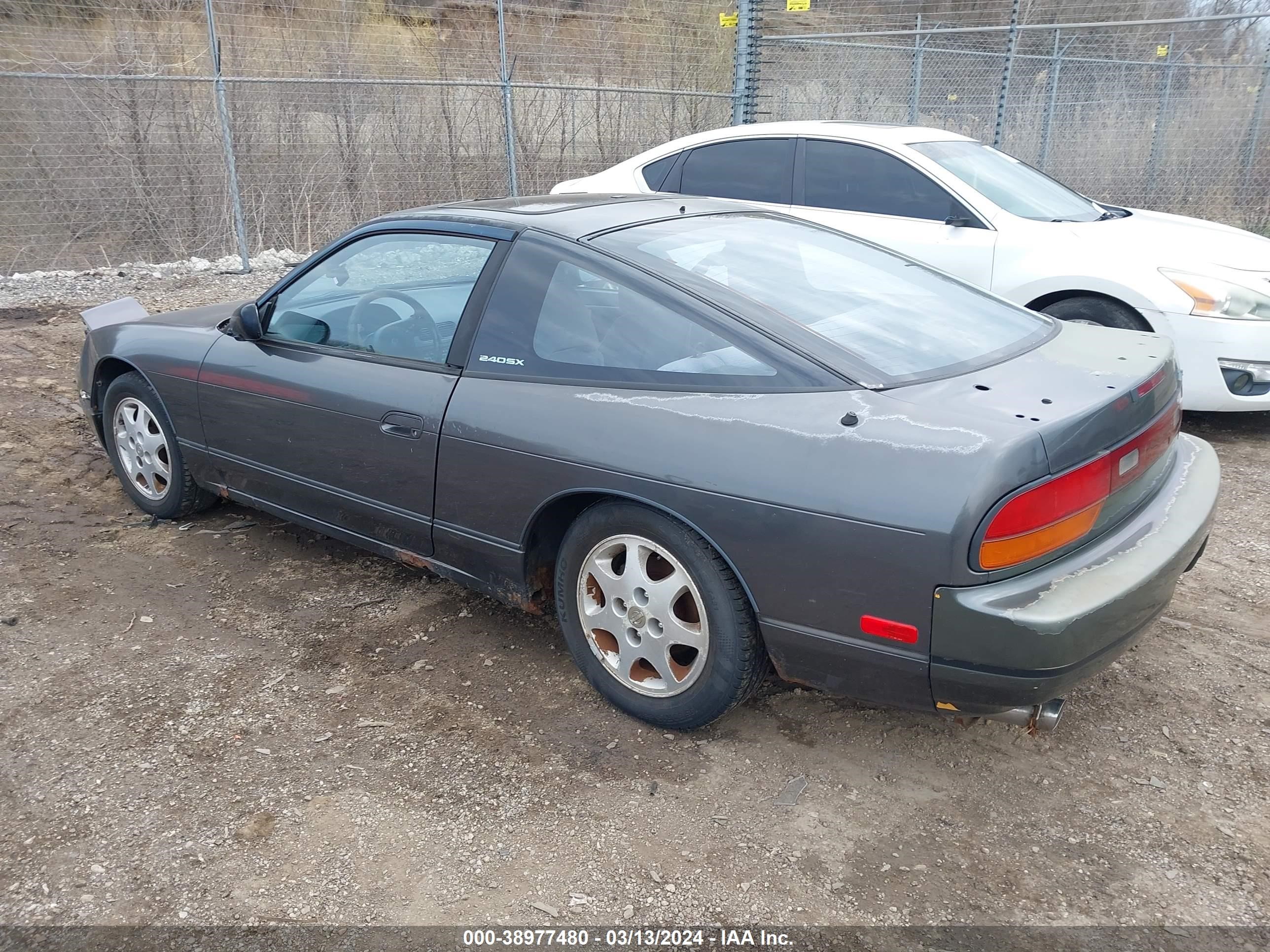 Photo 2 VIN: JN1MS36P9NW105435 - NISSAN 240SX 