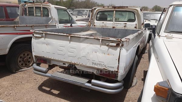 Photo 6 VIN: JN1URGY60Z0025130 - NISSAN PICKUP 