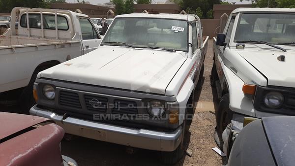 Photo 3 VIN: JN1URGY60Z0027049 - NISSAN PICKUP 