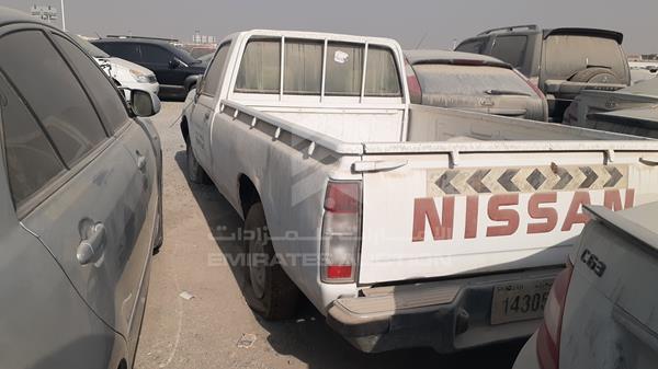 Photo 4 VIN: JN6AD22SX2X050074 - NISSAN PICKUP 